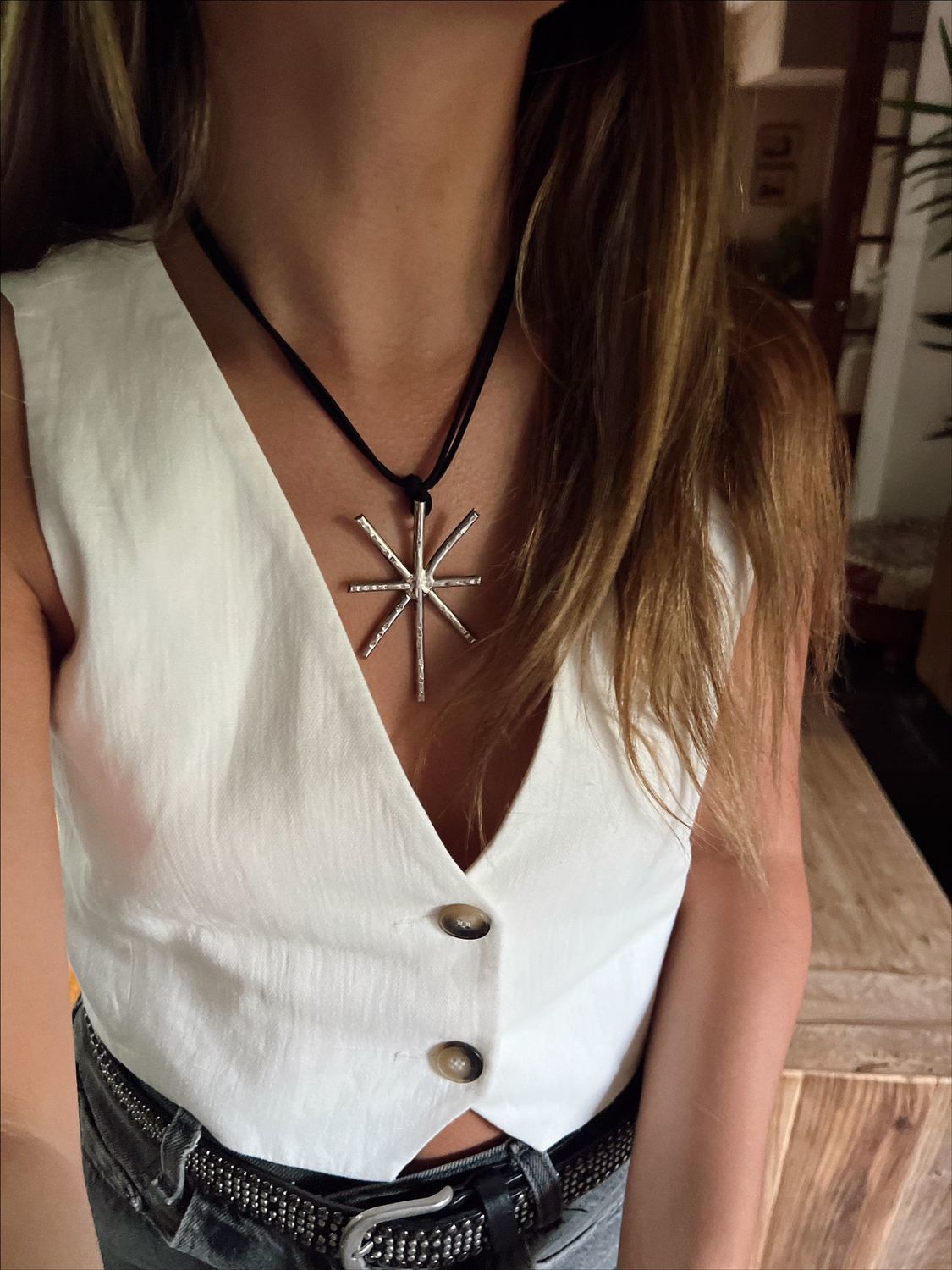 Ambar Black