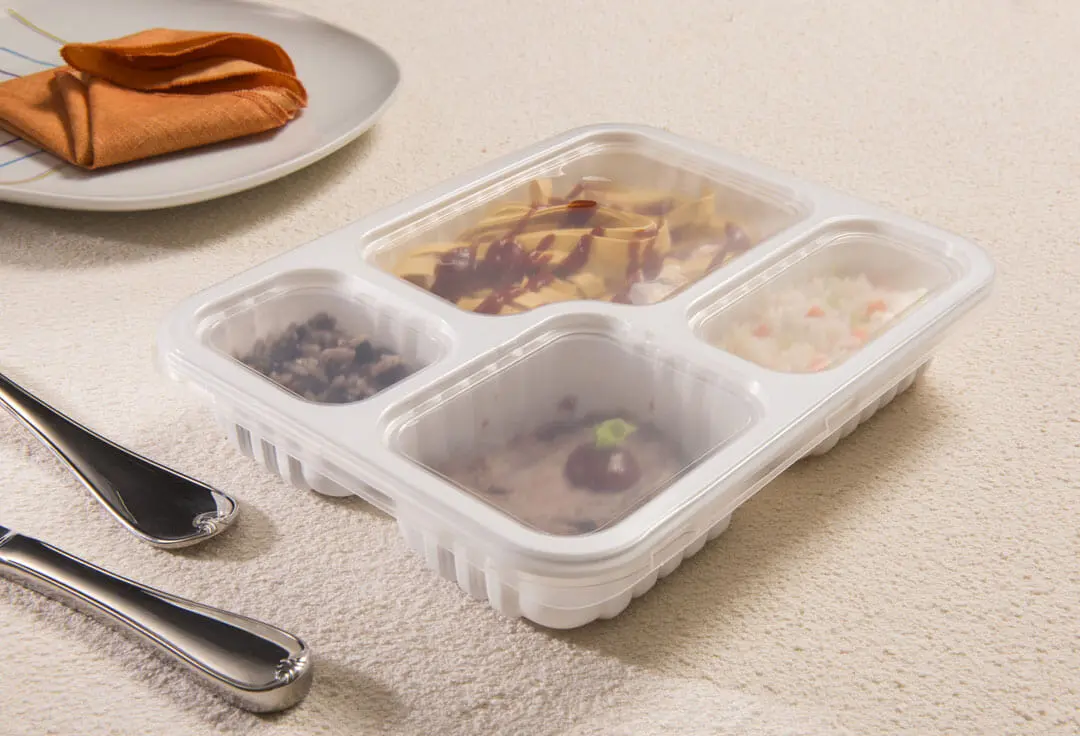 Tray with 4 divisions