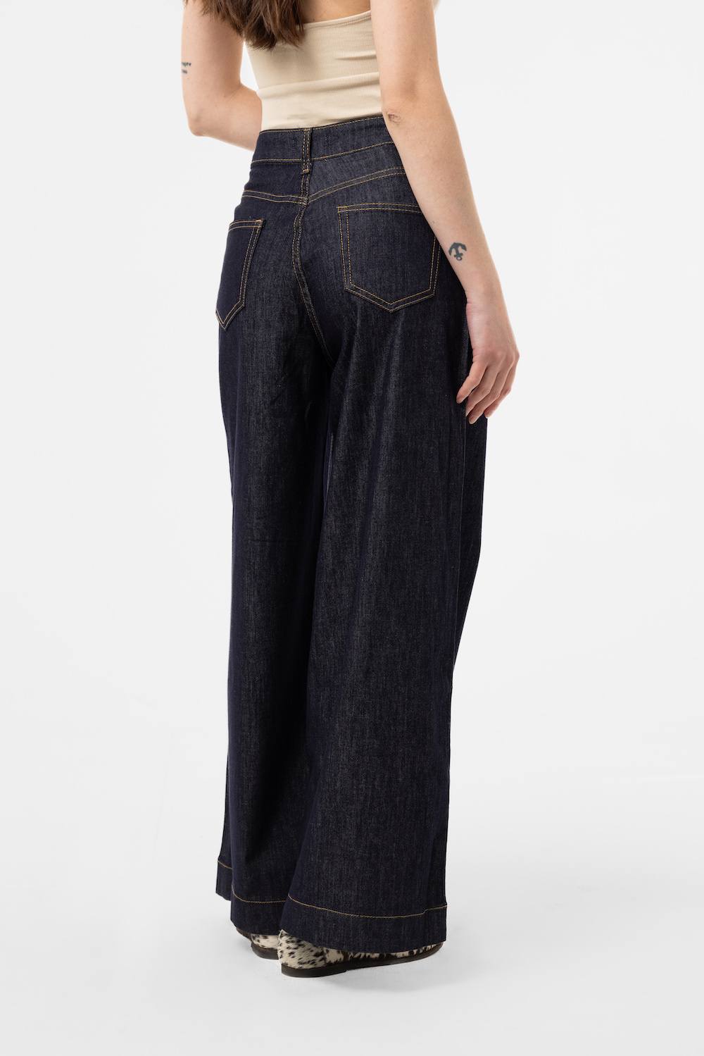 JEAN DAKOTA
