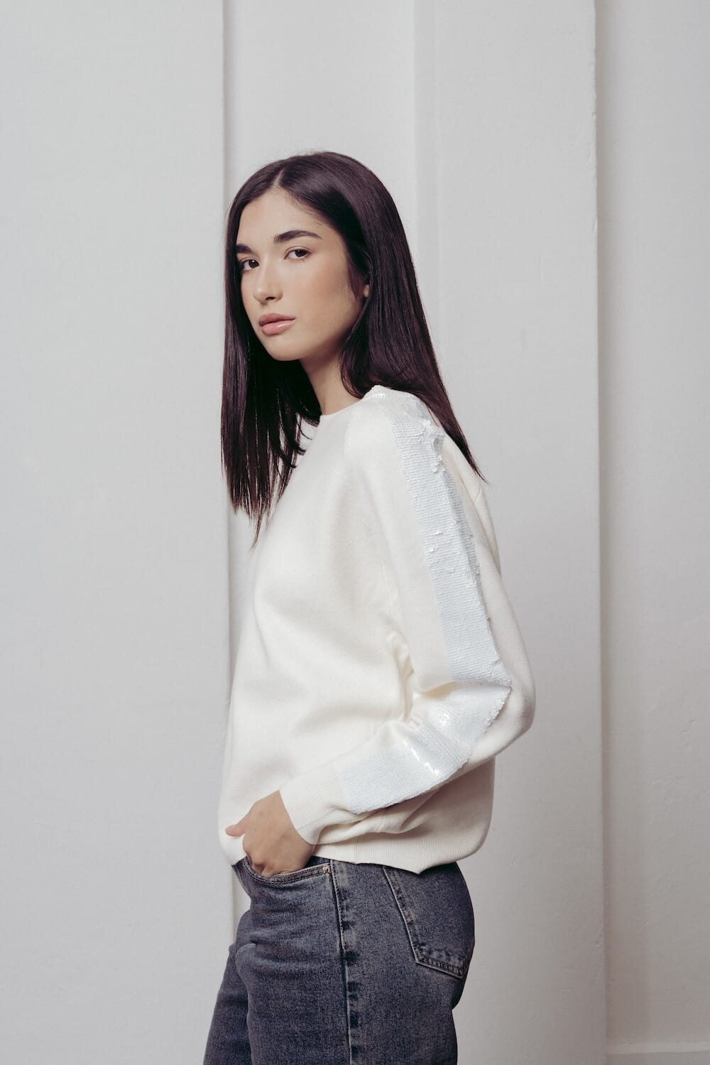 SWEATER LINE