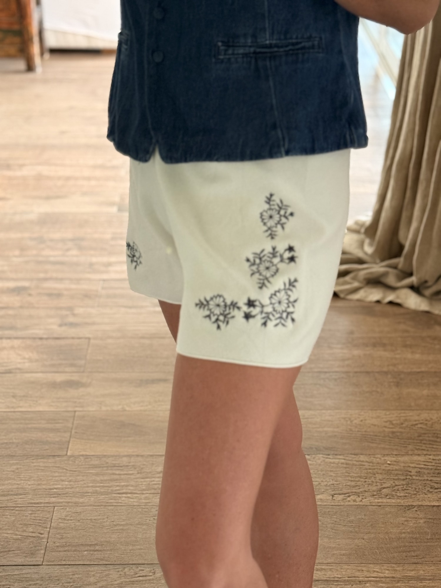 Short Navy flowers