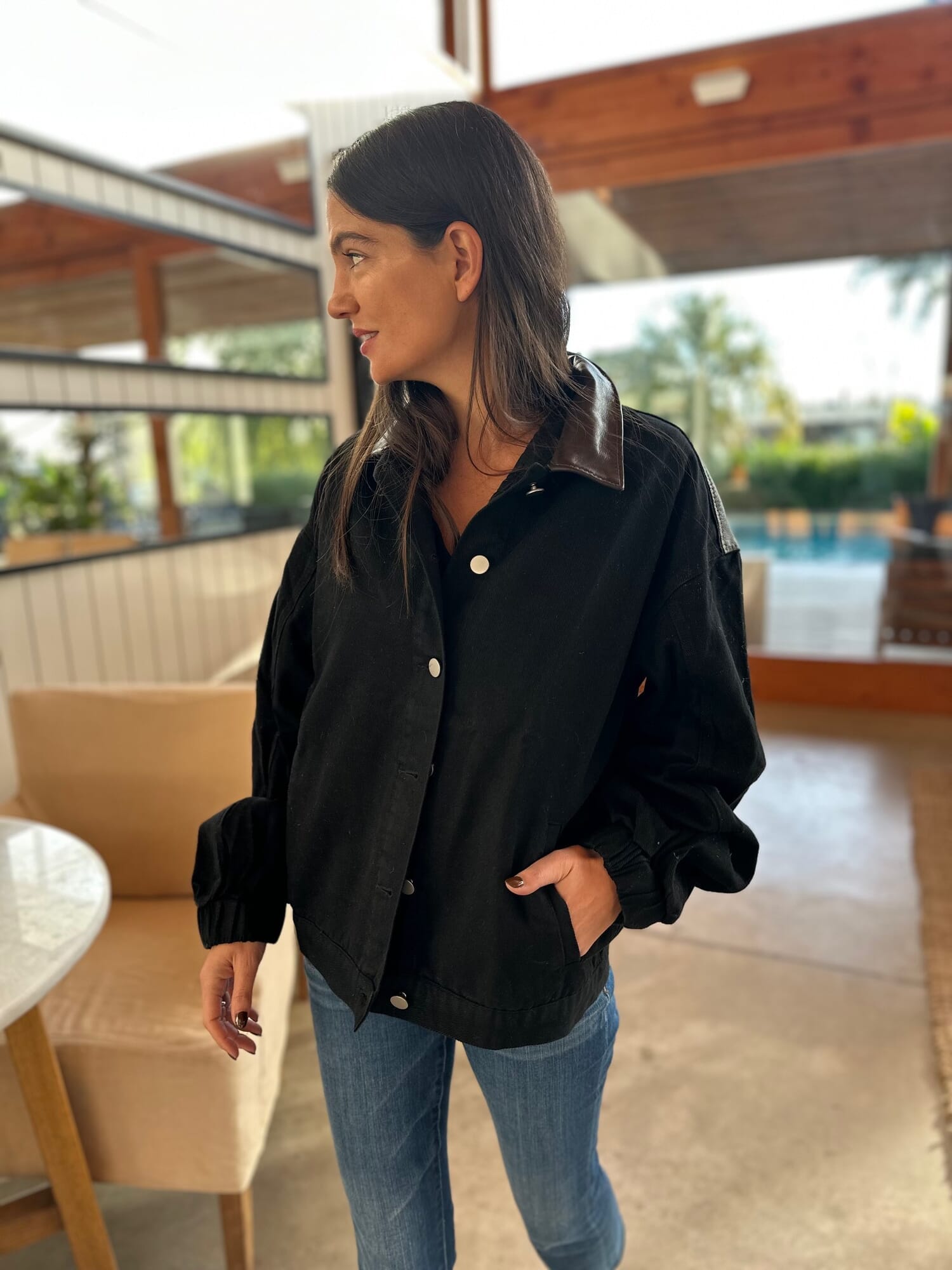 Bomber jacket jean negro y cuero