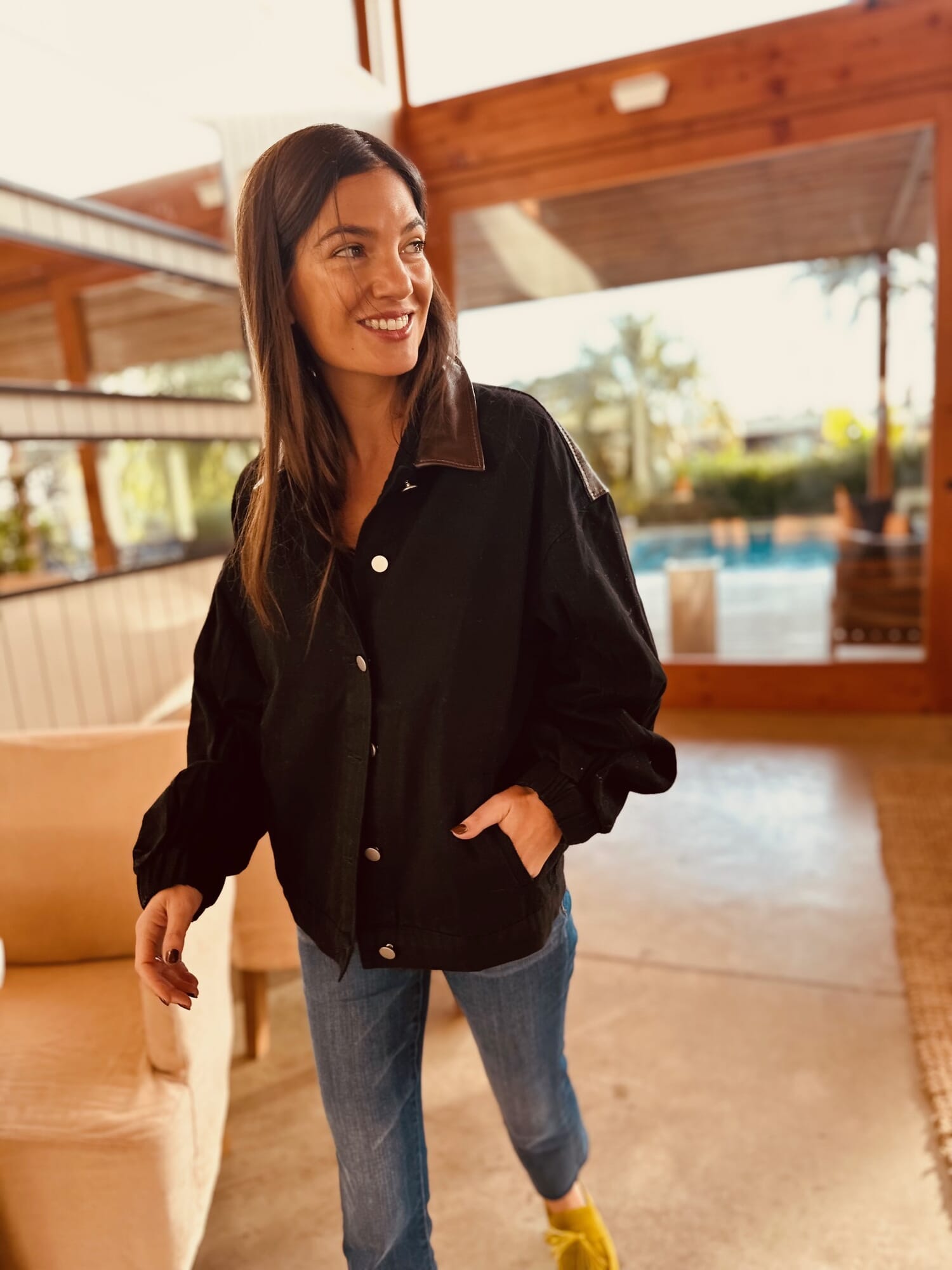 Bomber jacket jean negro y cuero