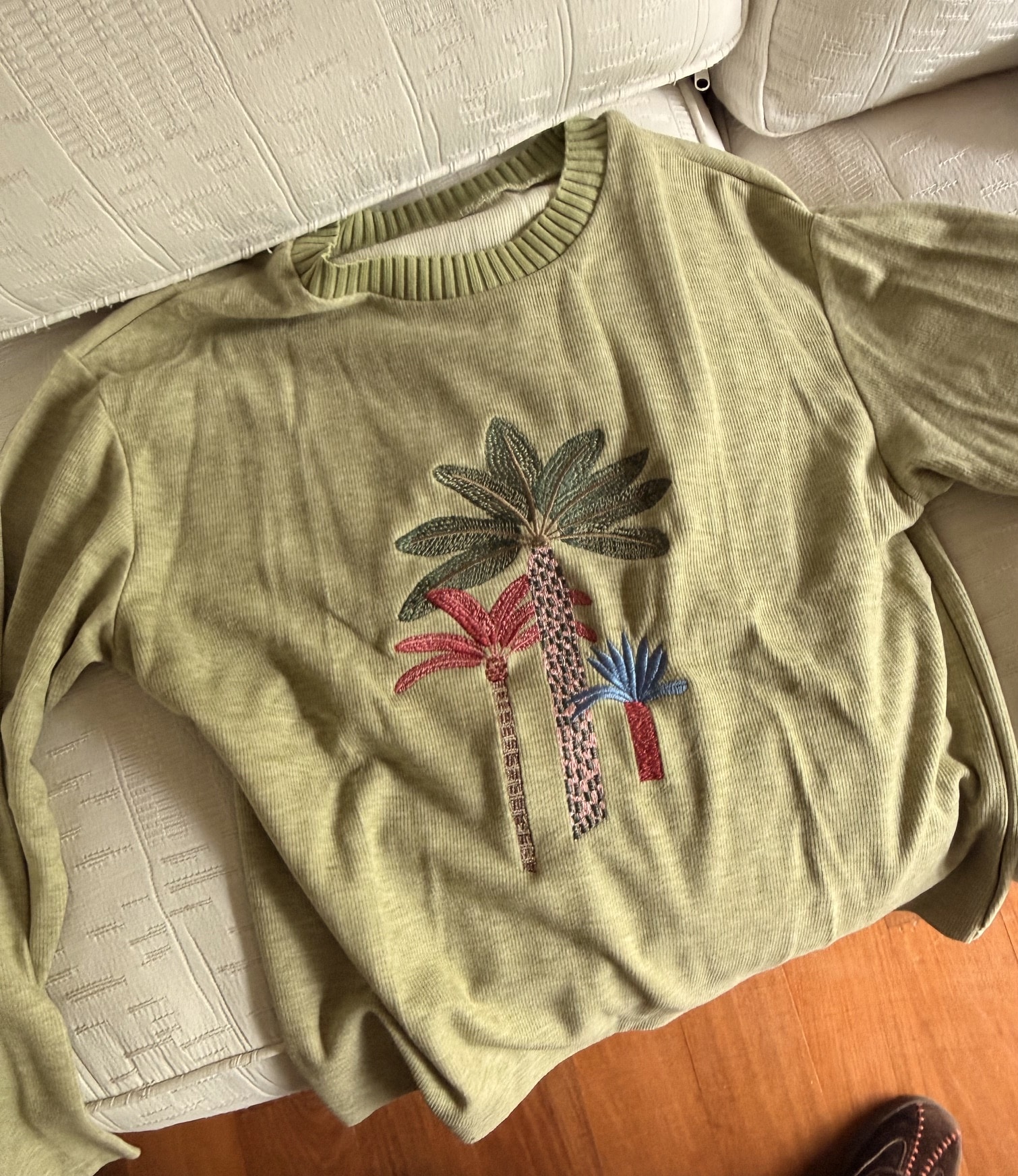 Buzo Tropical