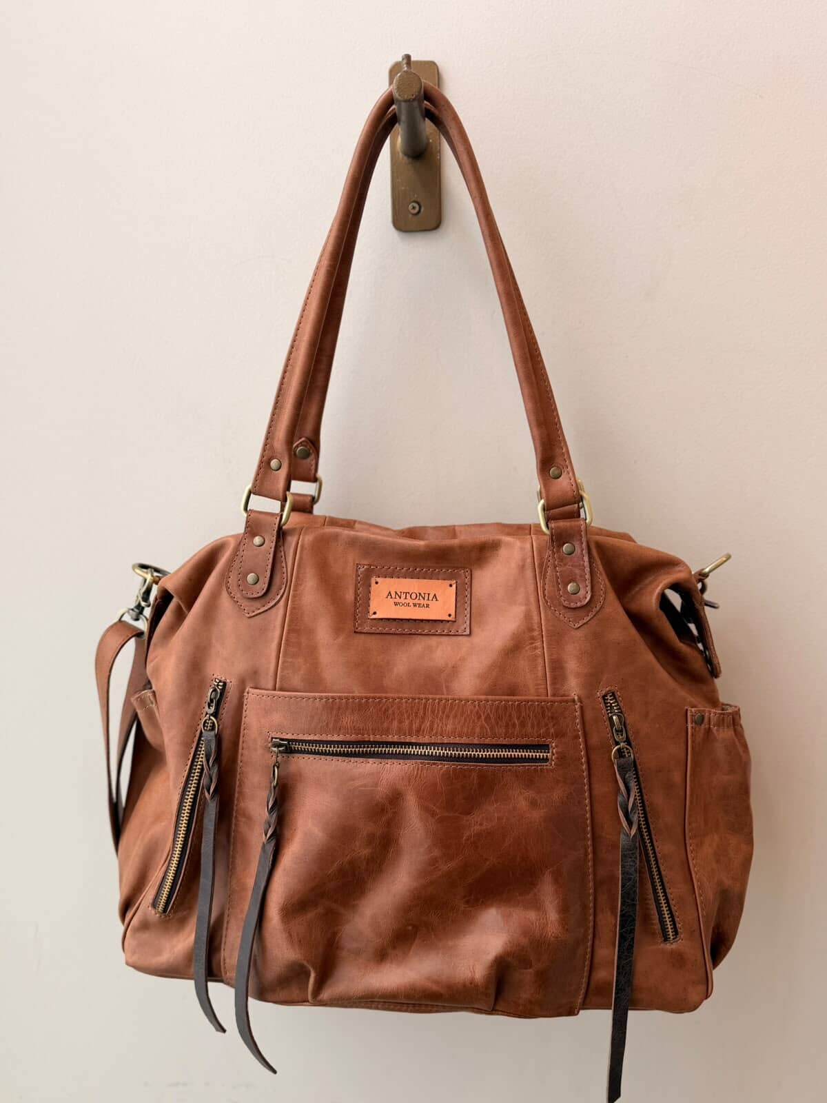 Bolso maternal  de cuero