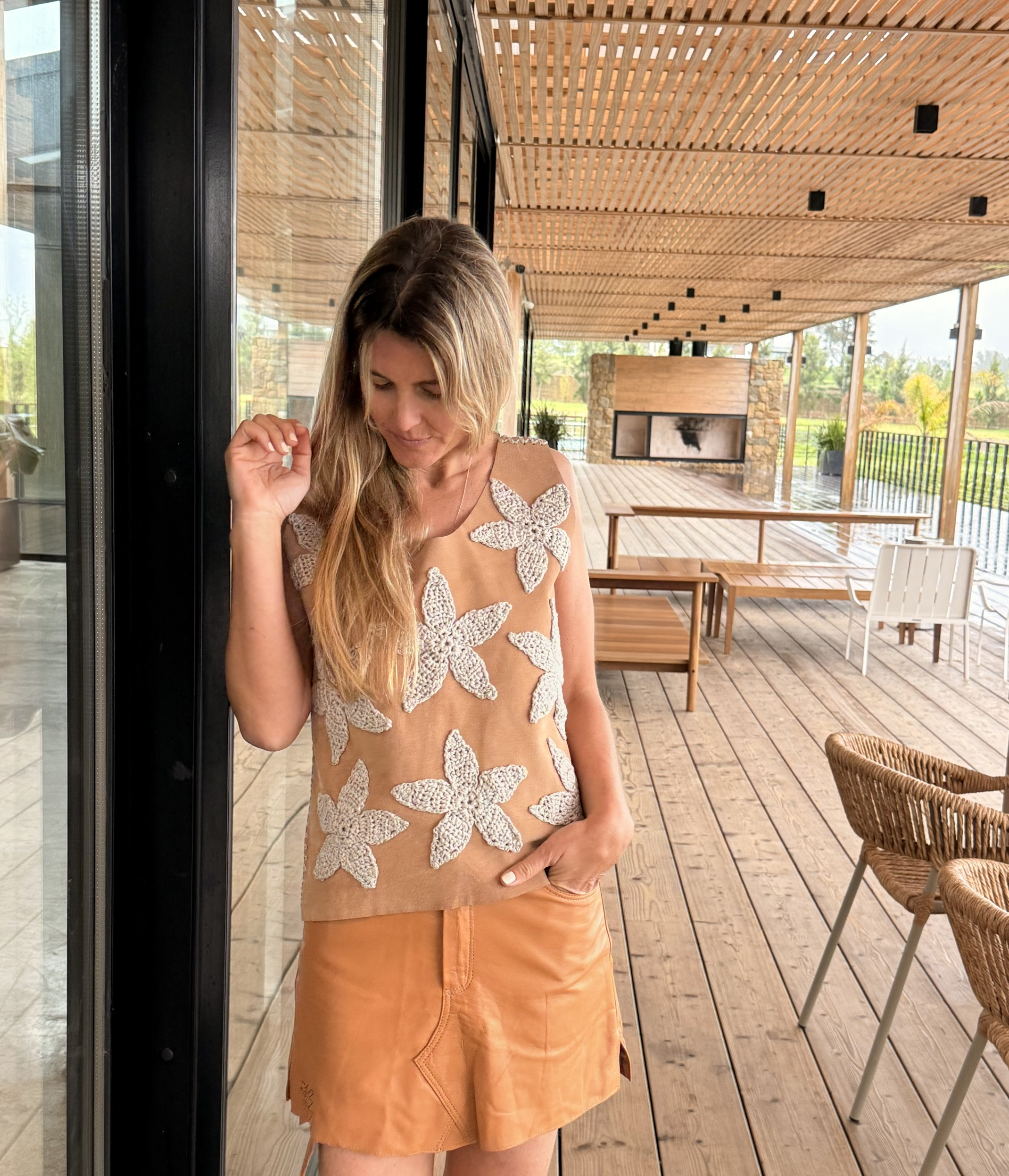 Chaleco leather & crochet
