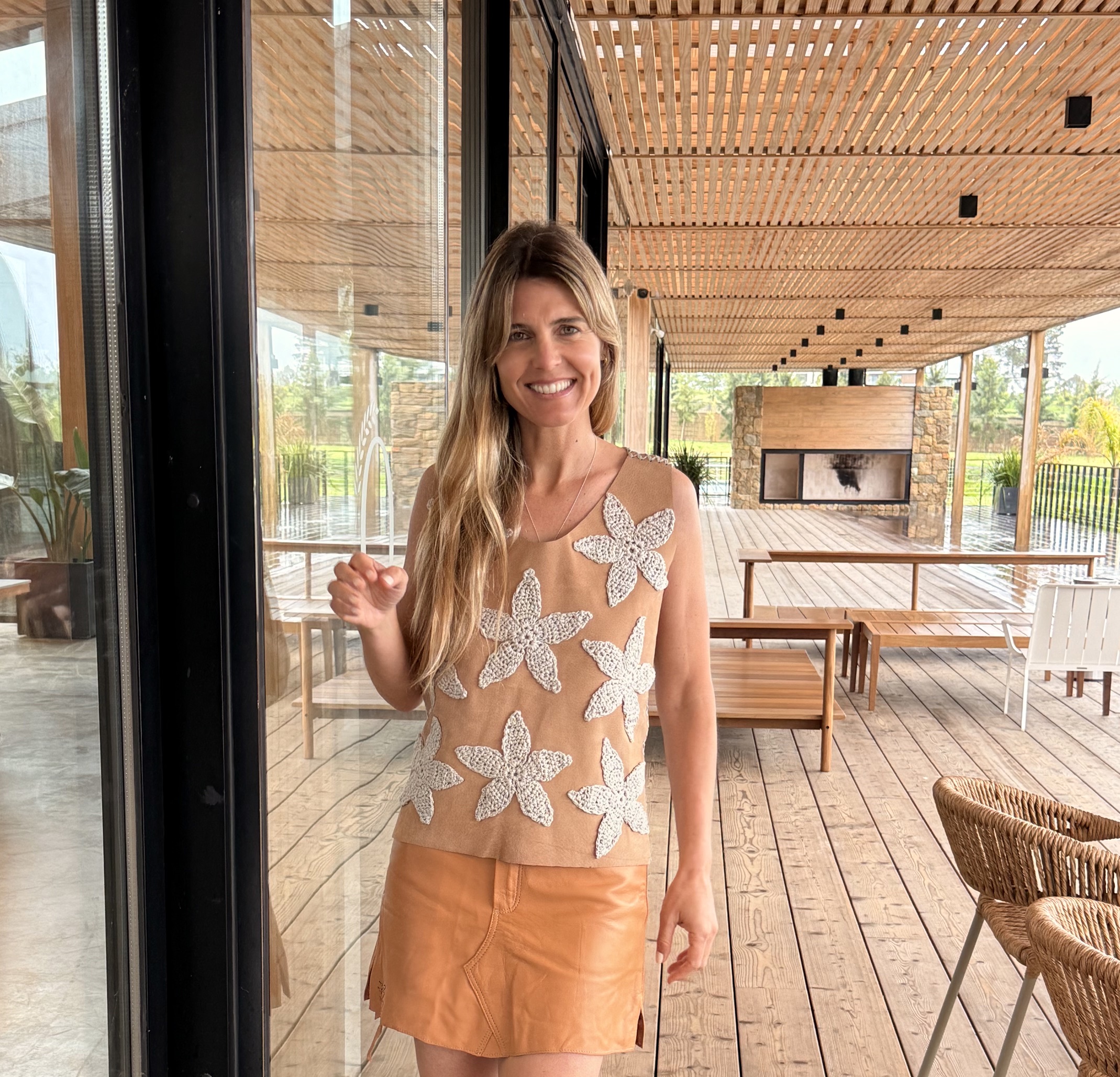 Chaleco leather & crochet