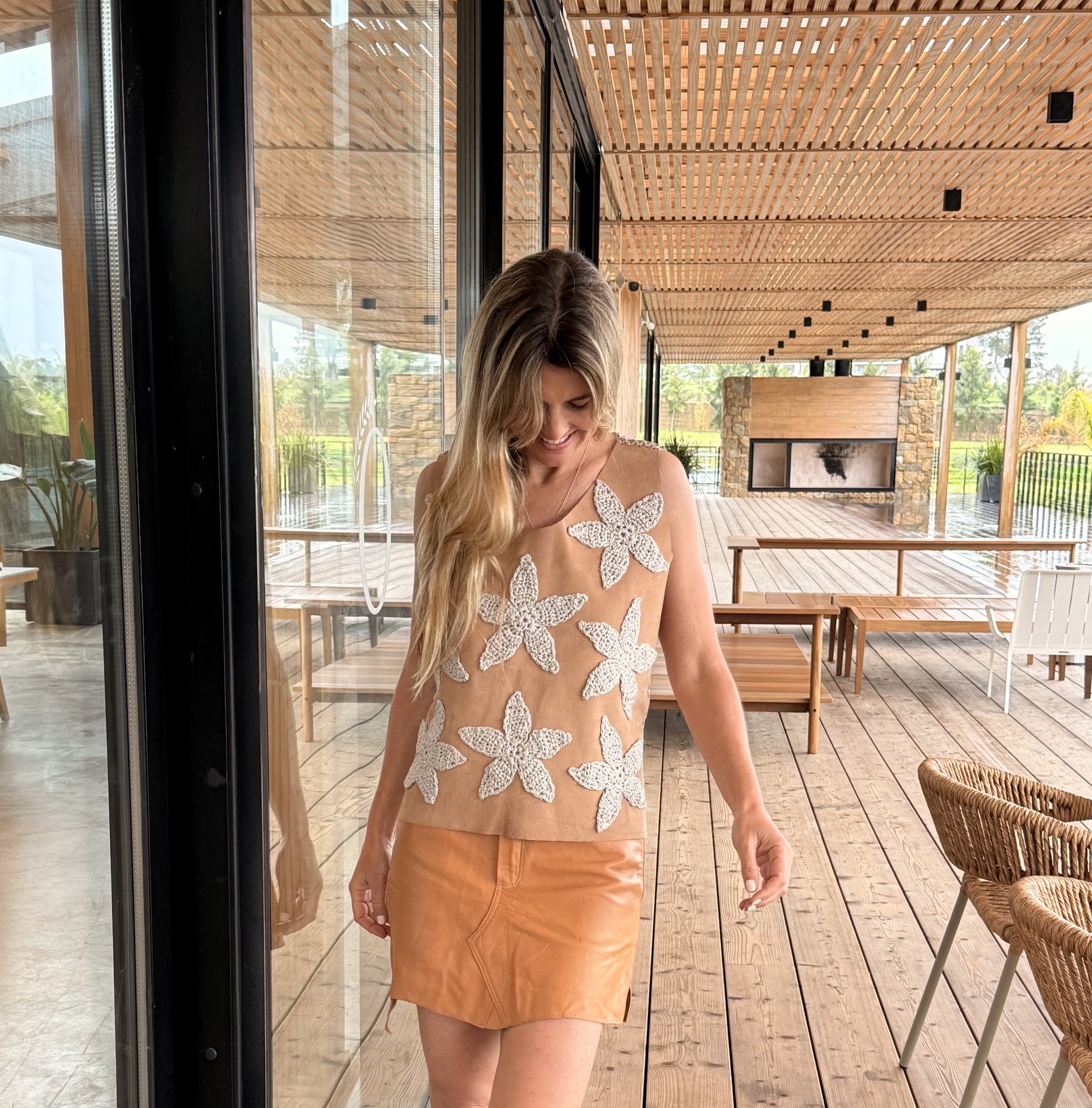 Chaleco leather & crochet