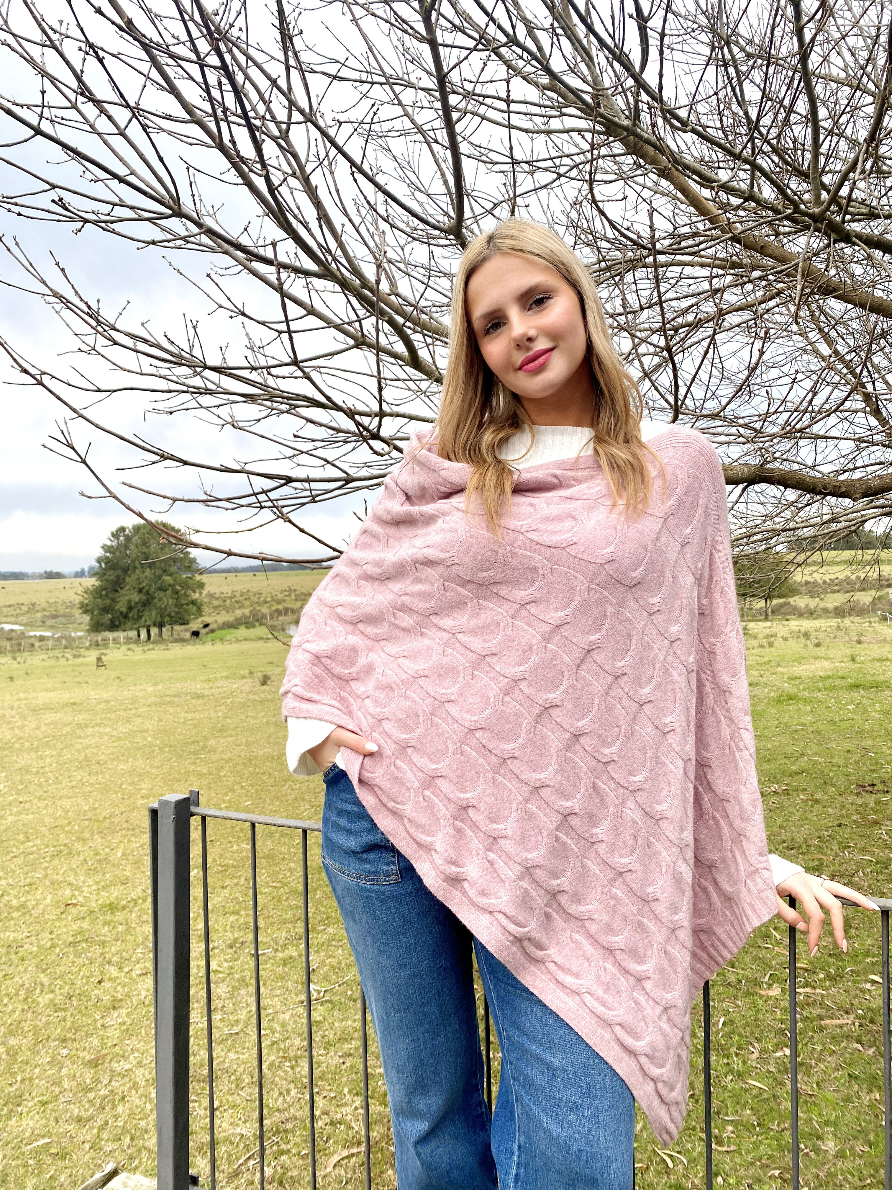 Poncho Carmina