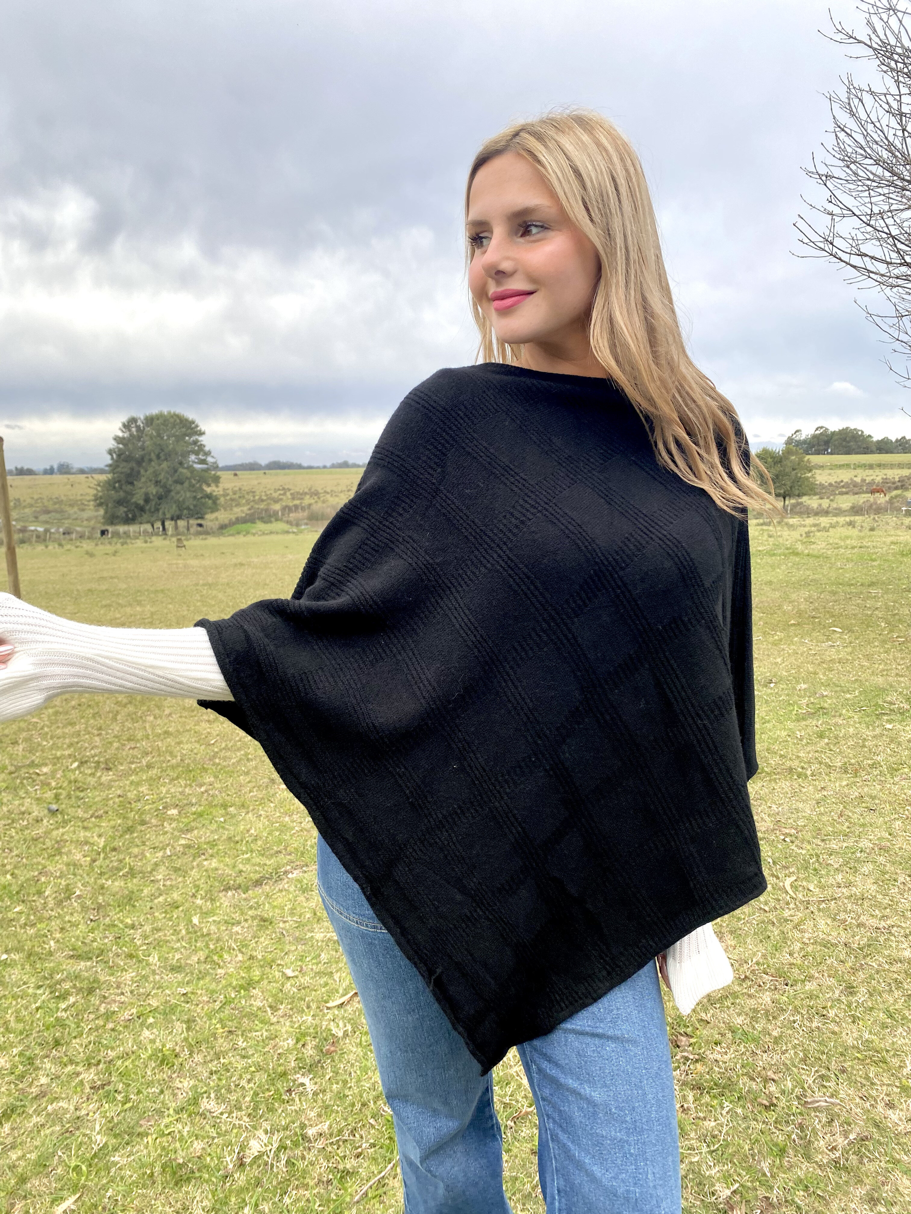 Poncho Noctis