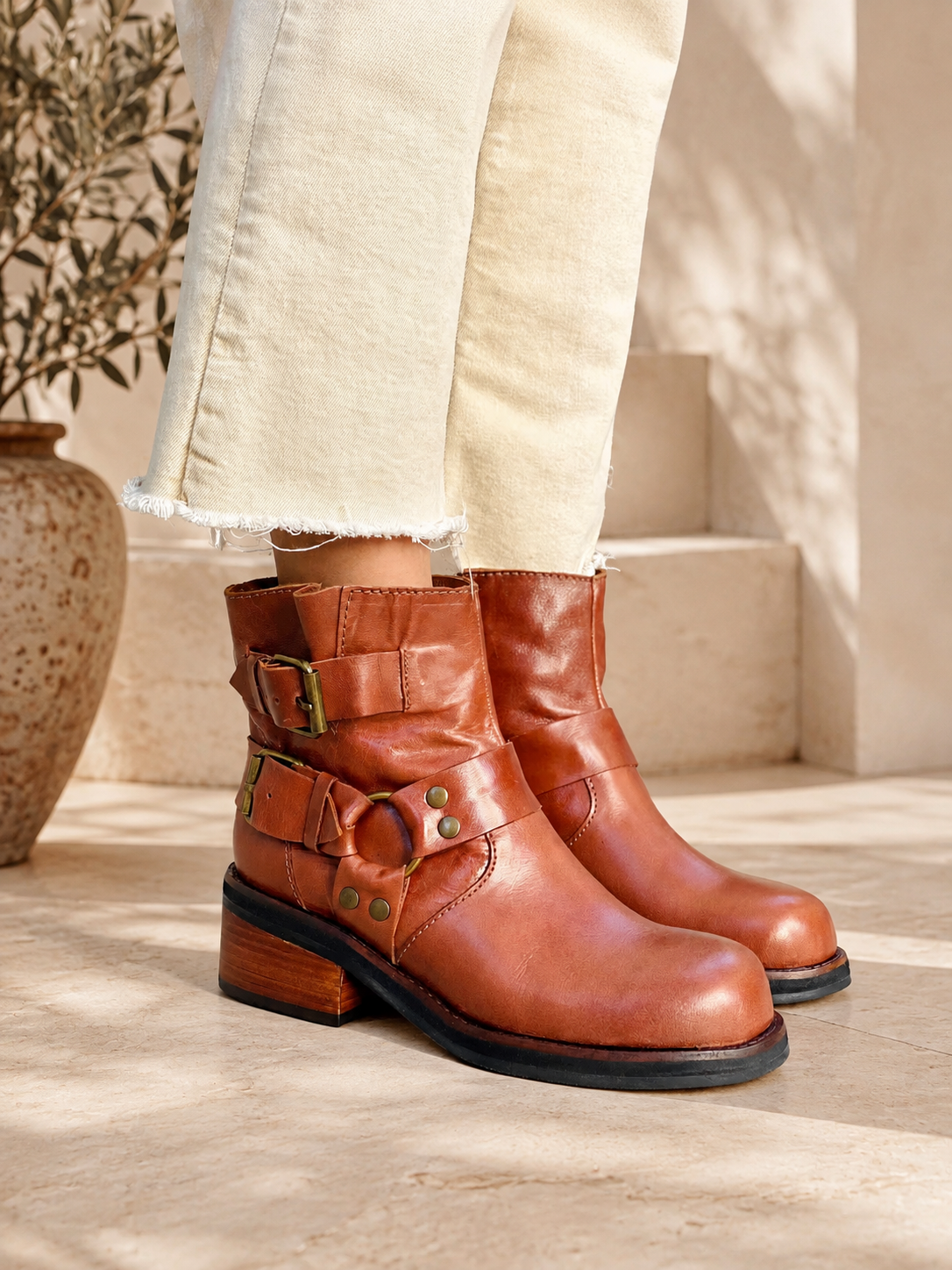 Bota Dutton