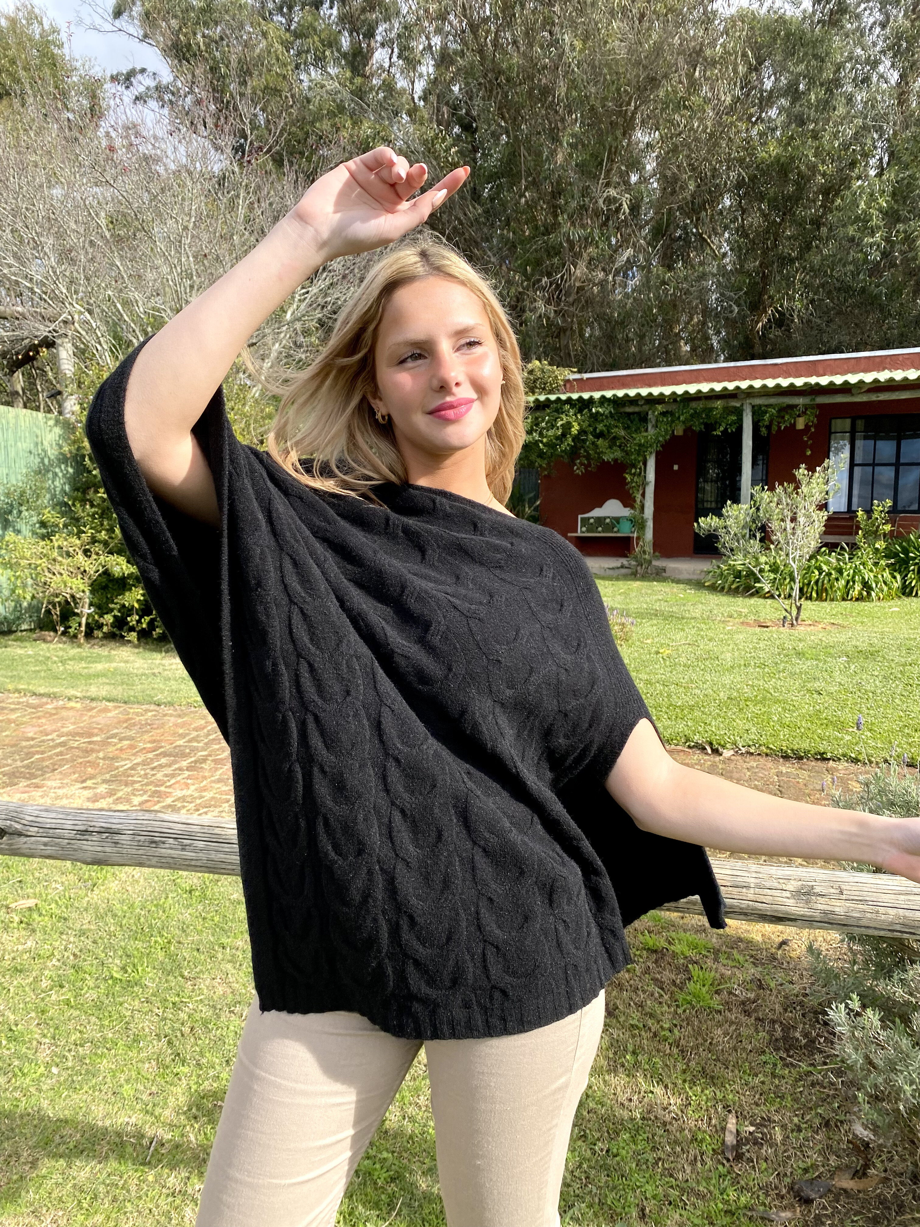 Poncho Carmina