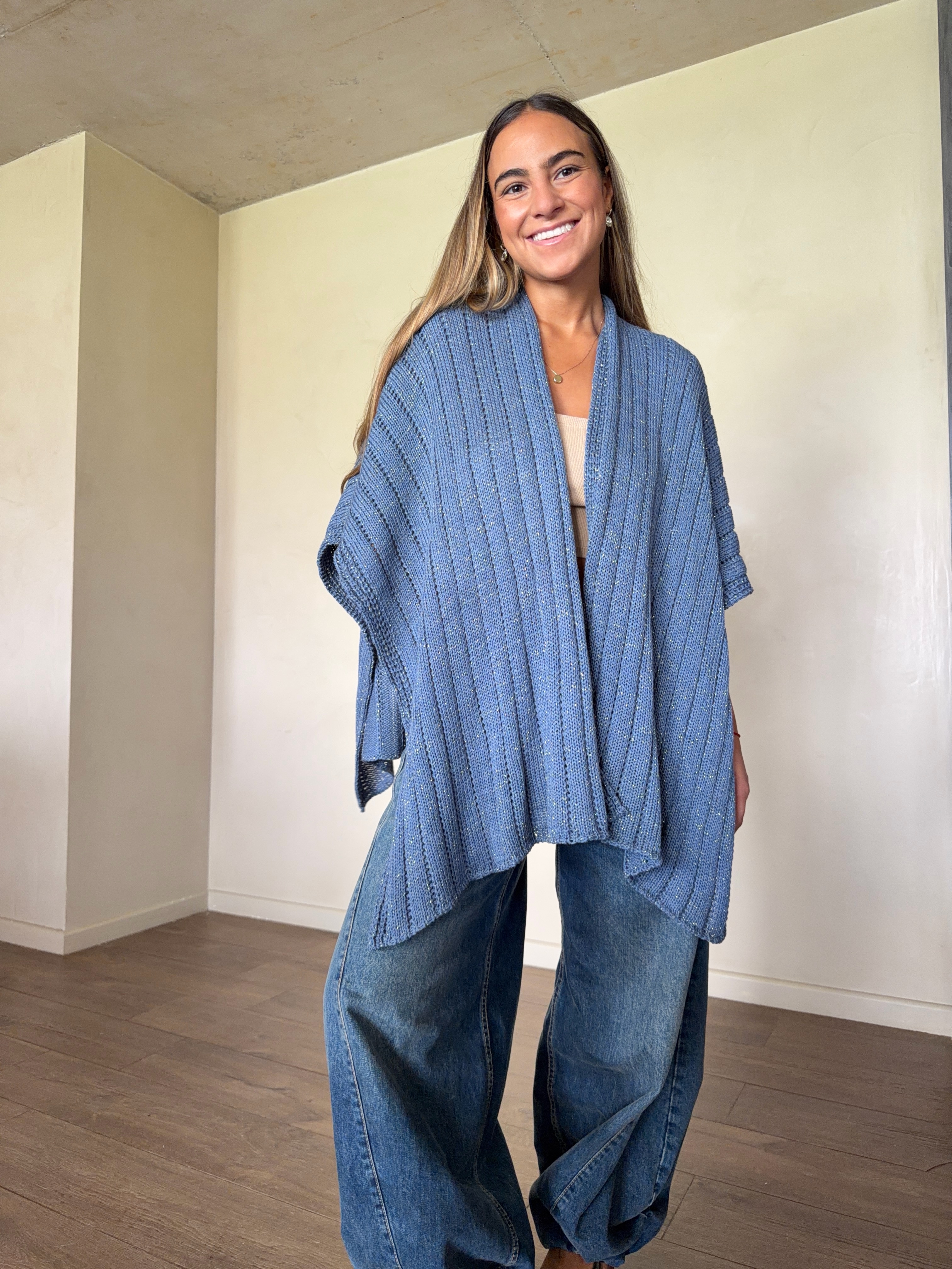 RUANA SURI