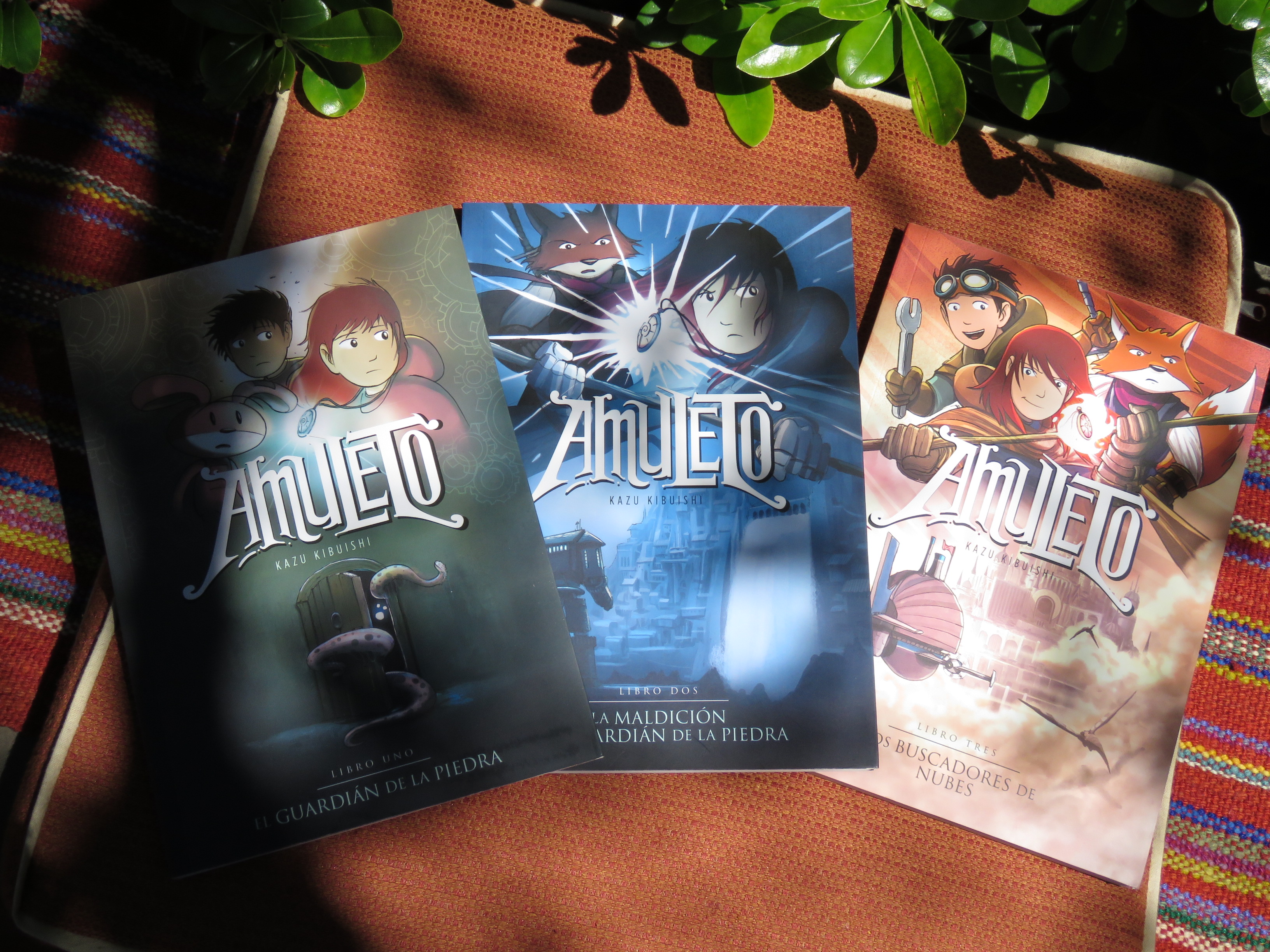 Te recomendamos leer «Amuleto», de Kazu Kibuishi