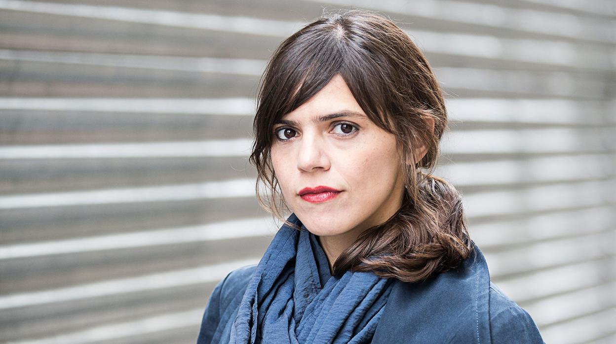 Leé un fragmento de «Papeles falsos» de Valeria Luiselli