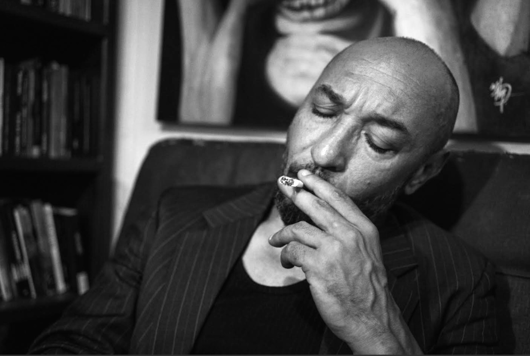 Soy de la esquina: entrevista al escritor colombiano Gilmer Mesa