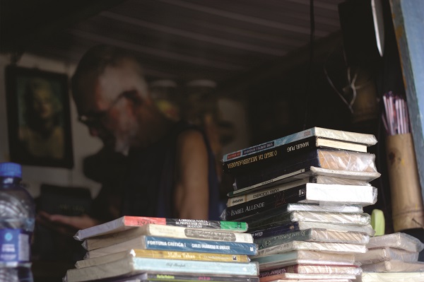 Oi, Eduardo: Libros e historias en la playa de Matadeiro