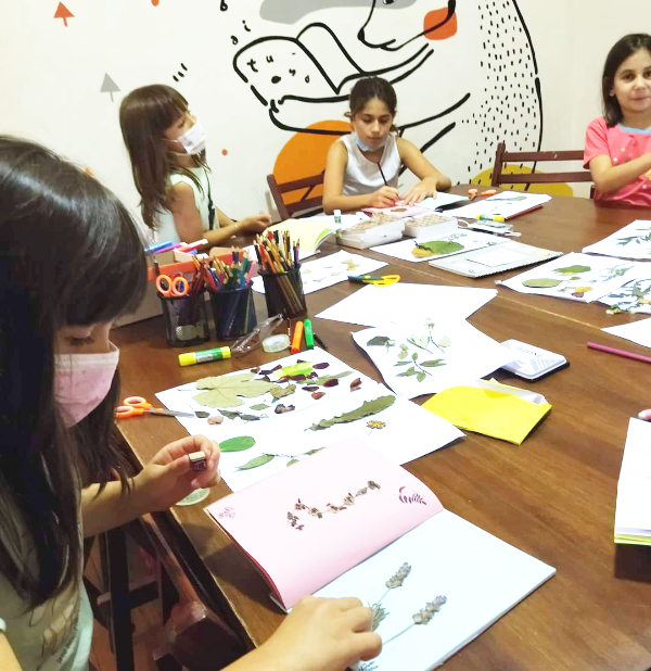 Florecieron herbarios: Crónica de un jardín ambulante