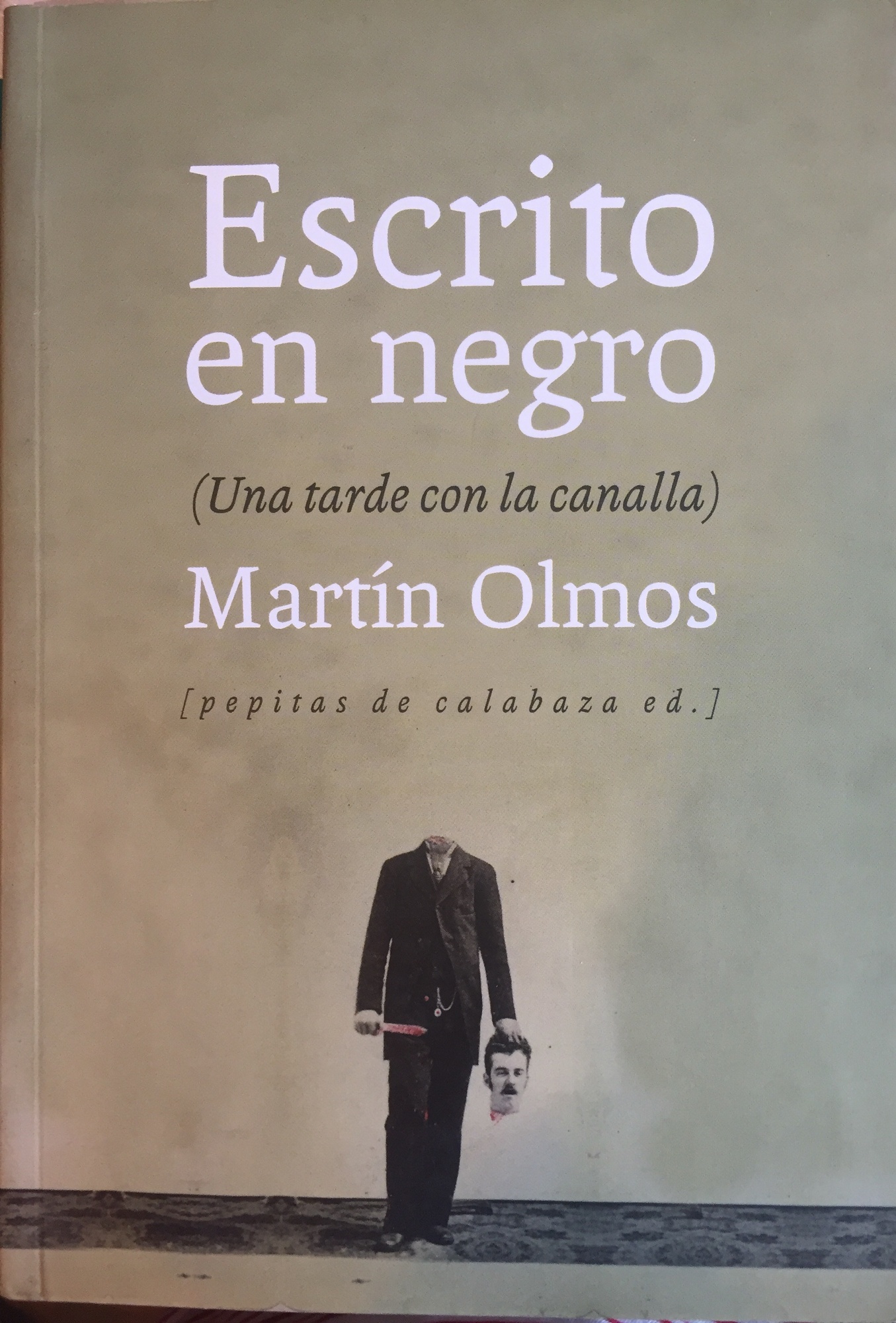 ESCRITO EN NEGRO