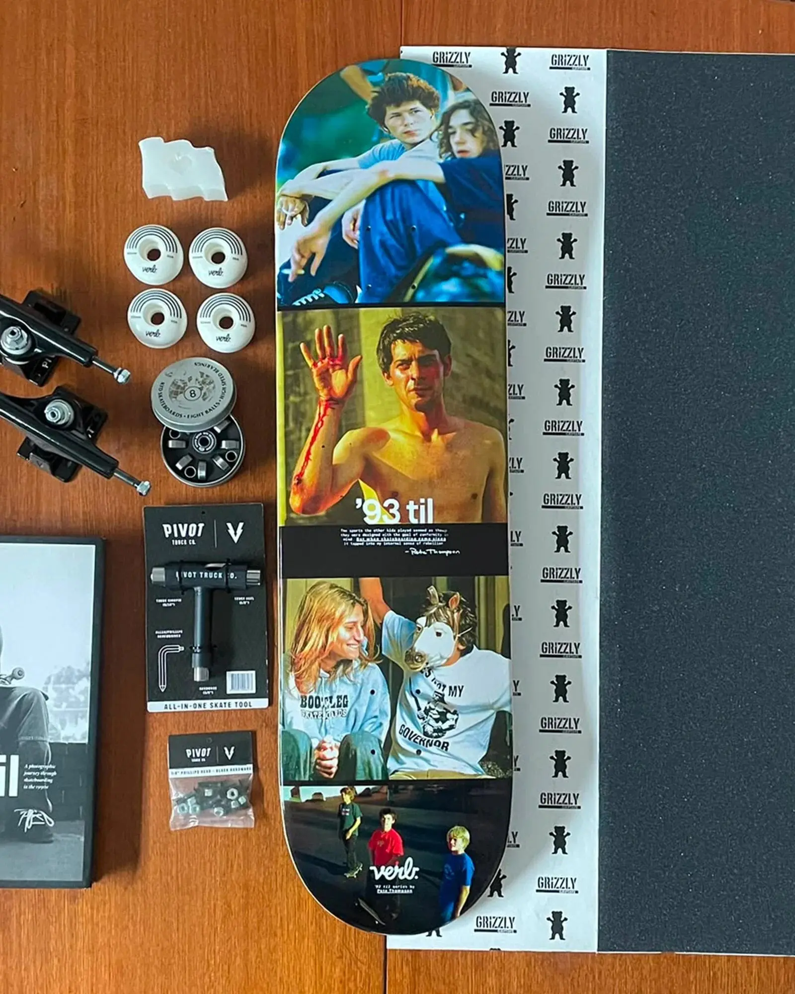 Skate Completo Verb 8’25 – Colour Collage