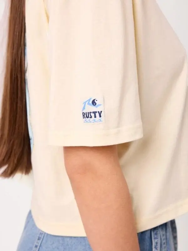 Remera Rusty Dobi – Crema