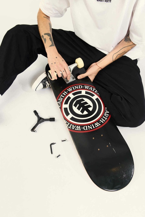 Skate Completo Element Seal 8’5