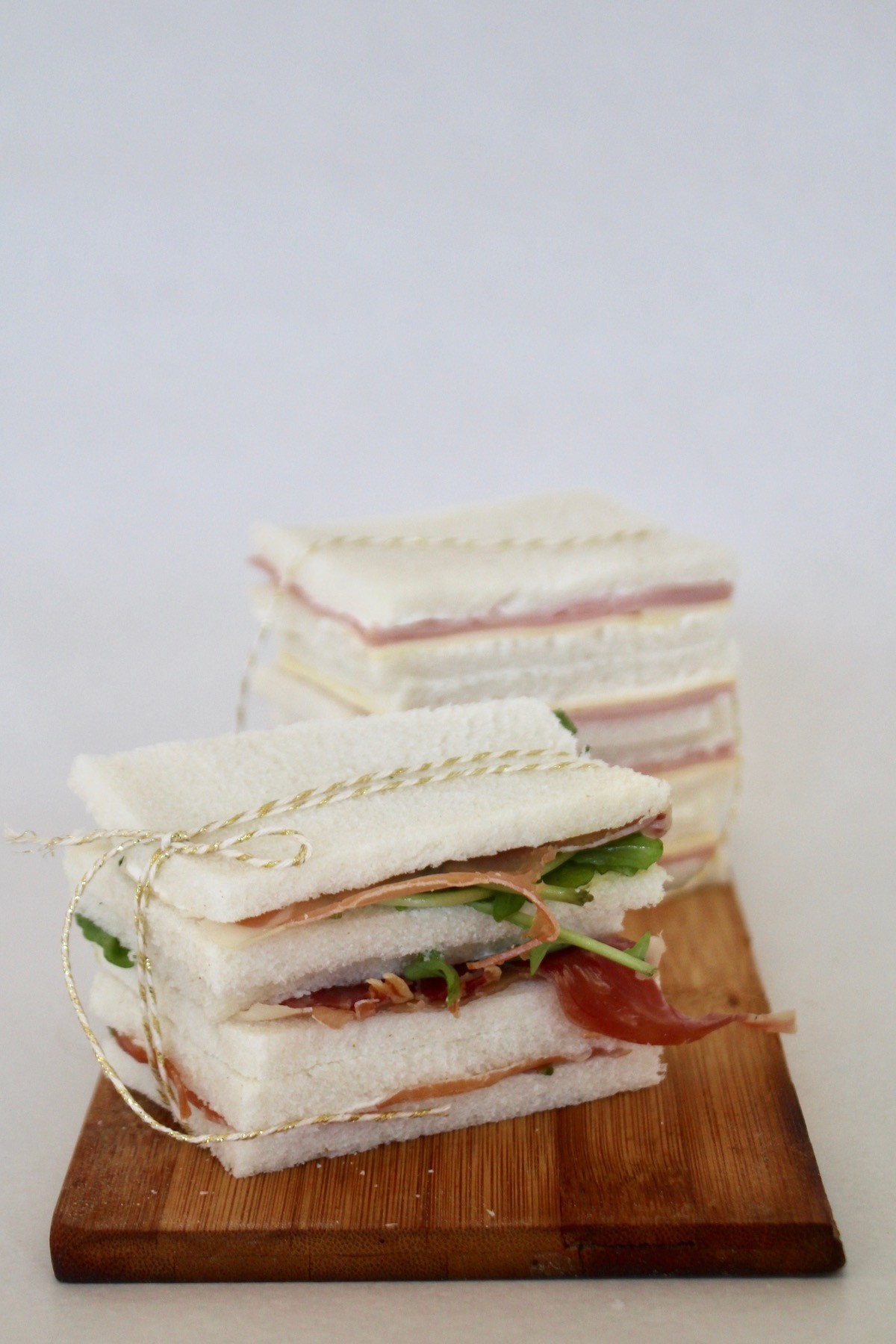 Sandwich de pan blanco