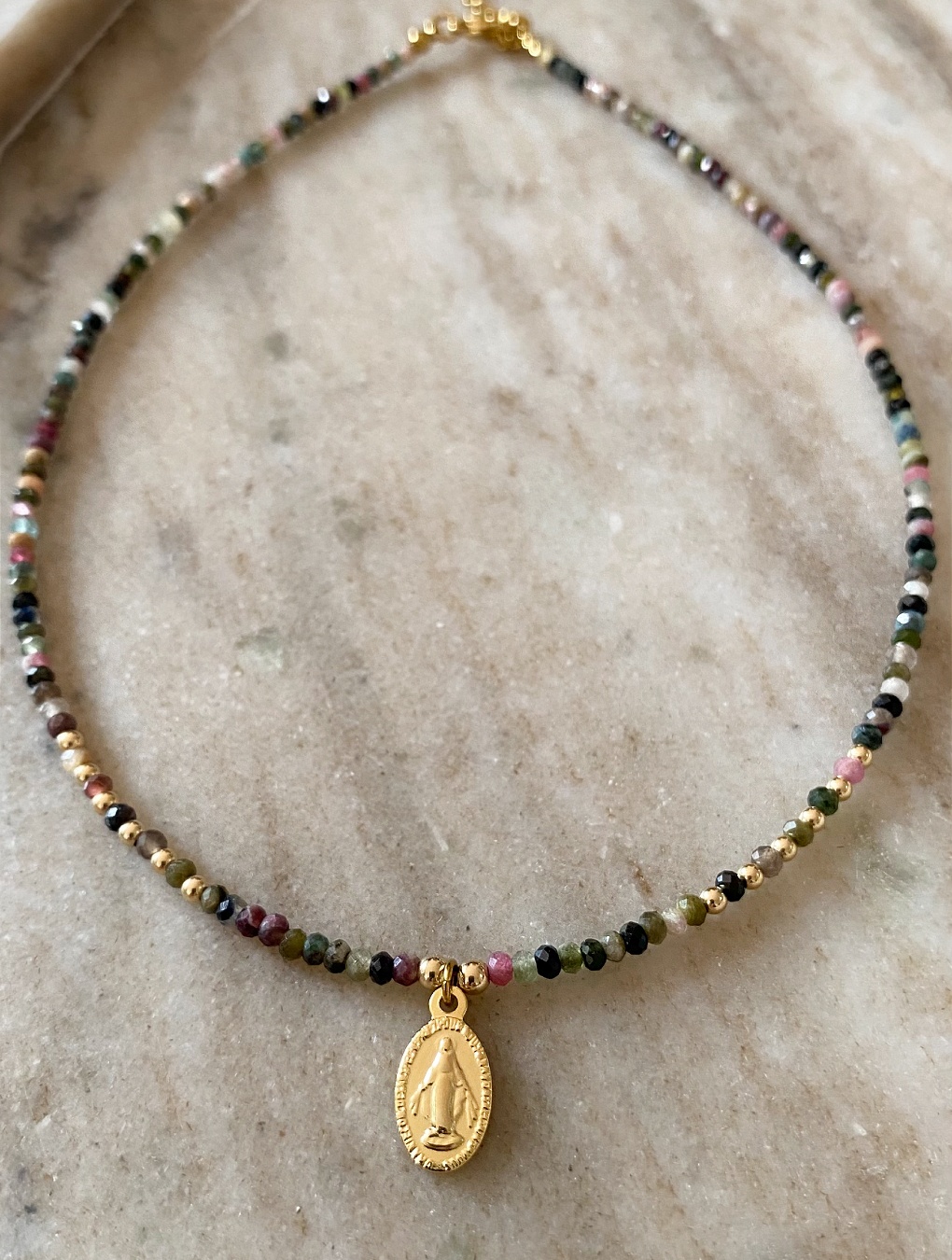Collar MILAGROSA de piedras naturales