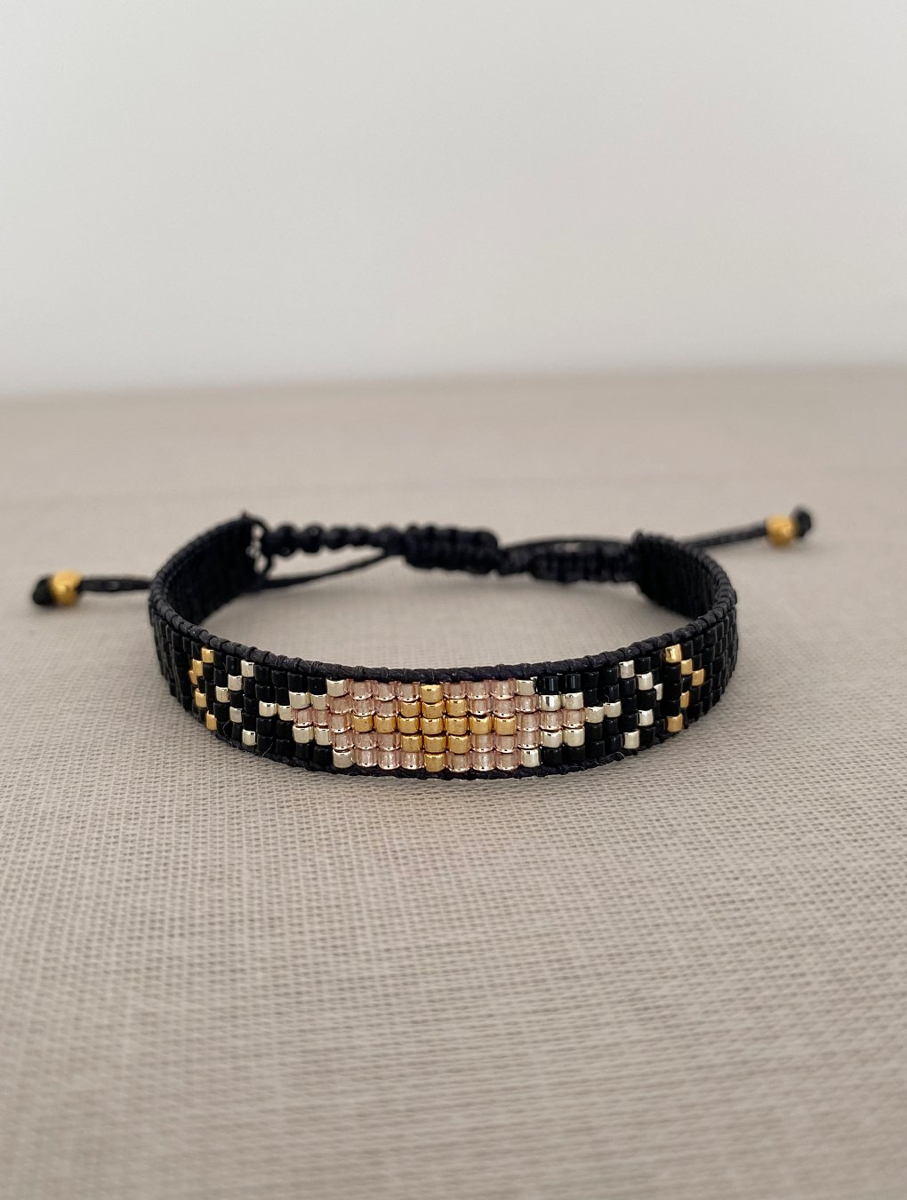 Pulsera MOON tejida