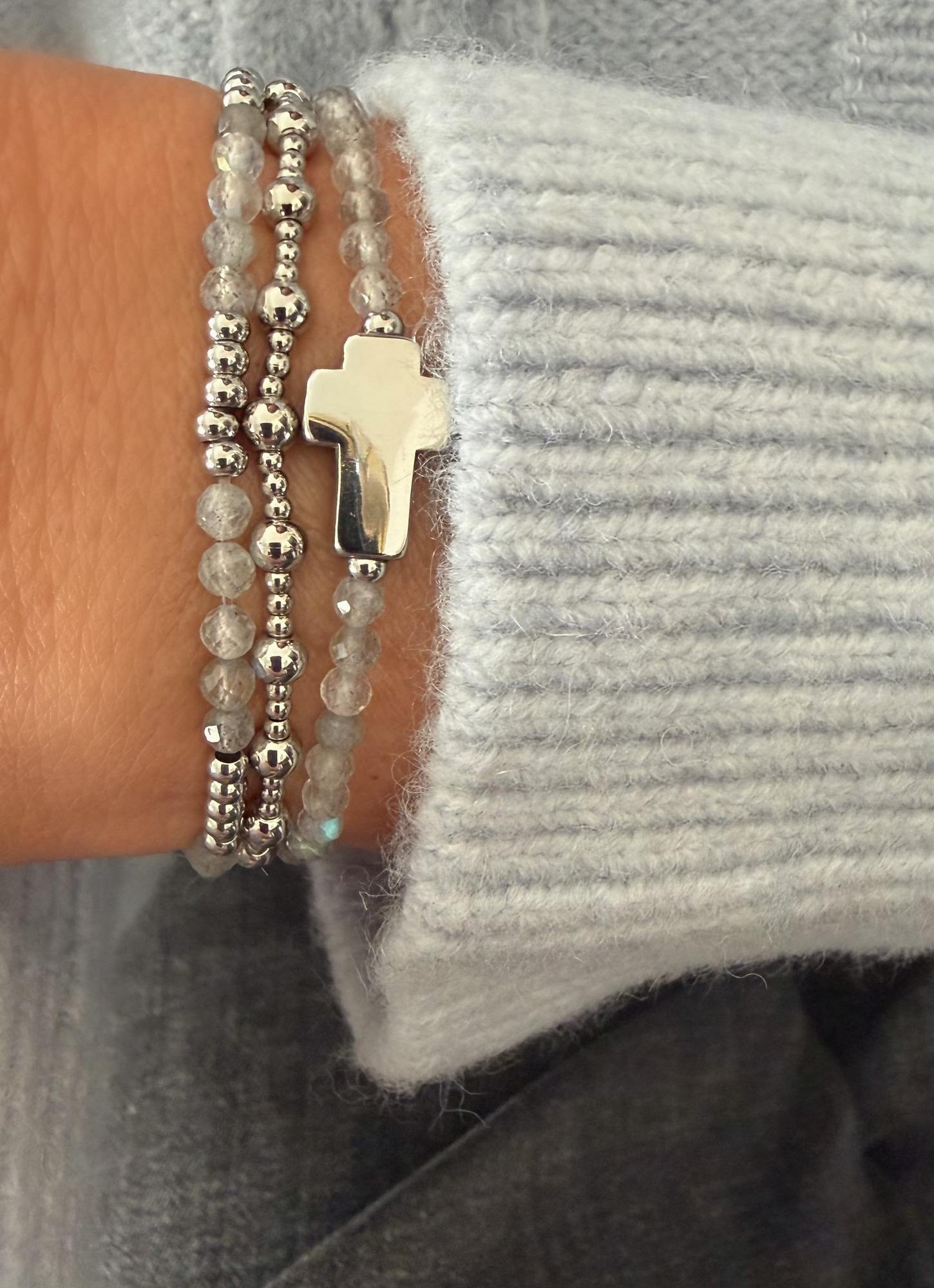 Pulsera ESENCIAL en acero plateado