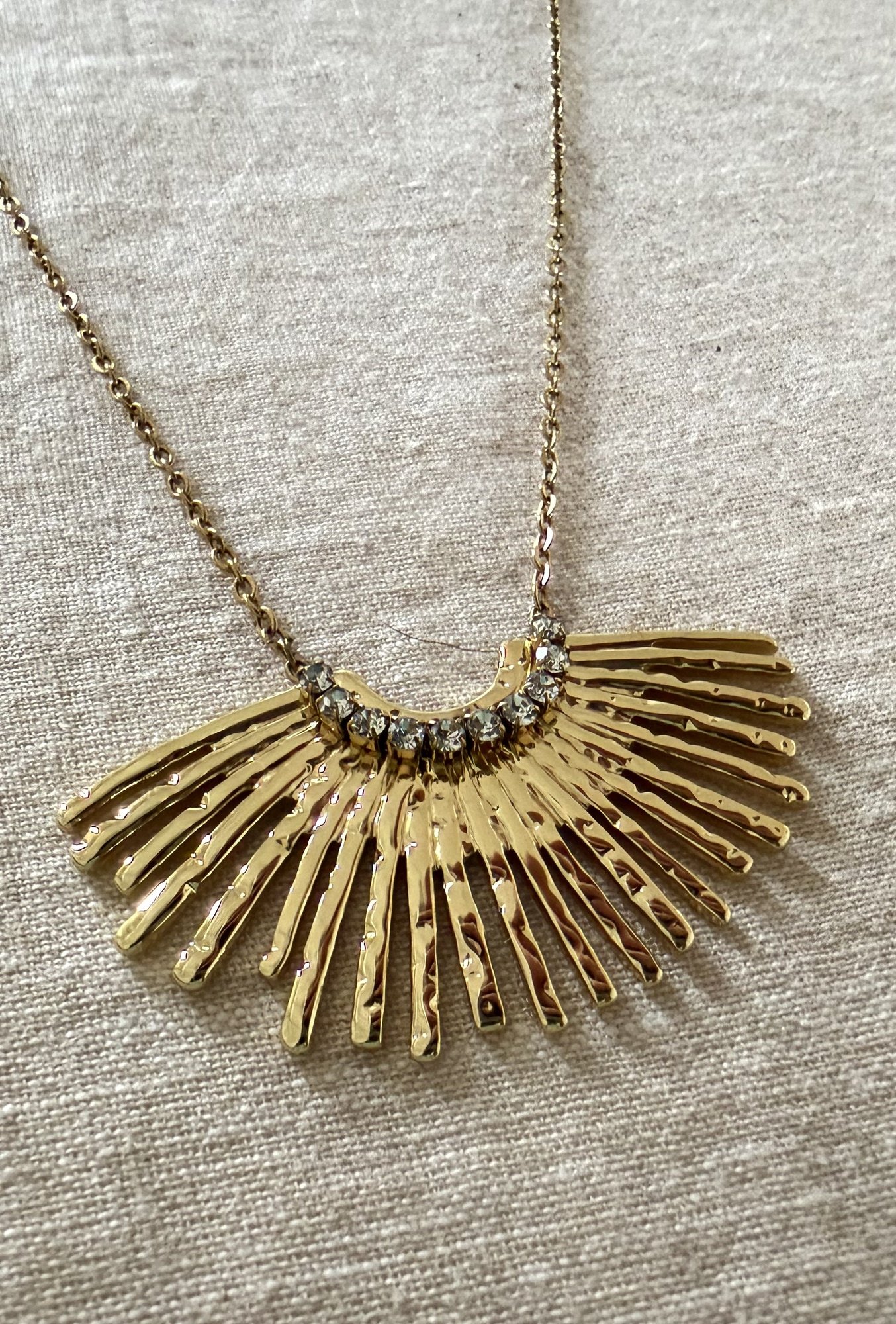 Collar LUMBRE en acero
