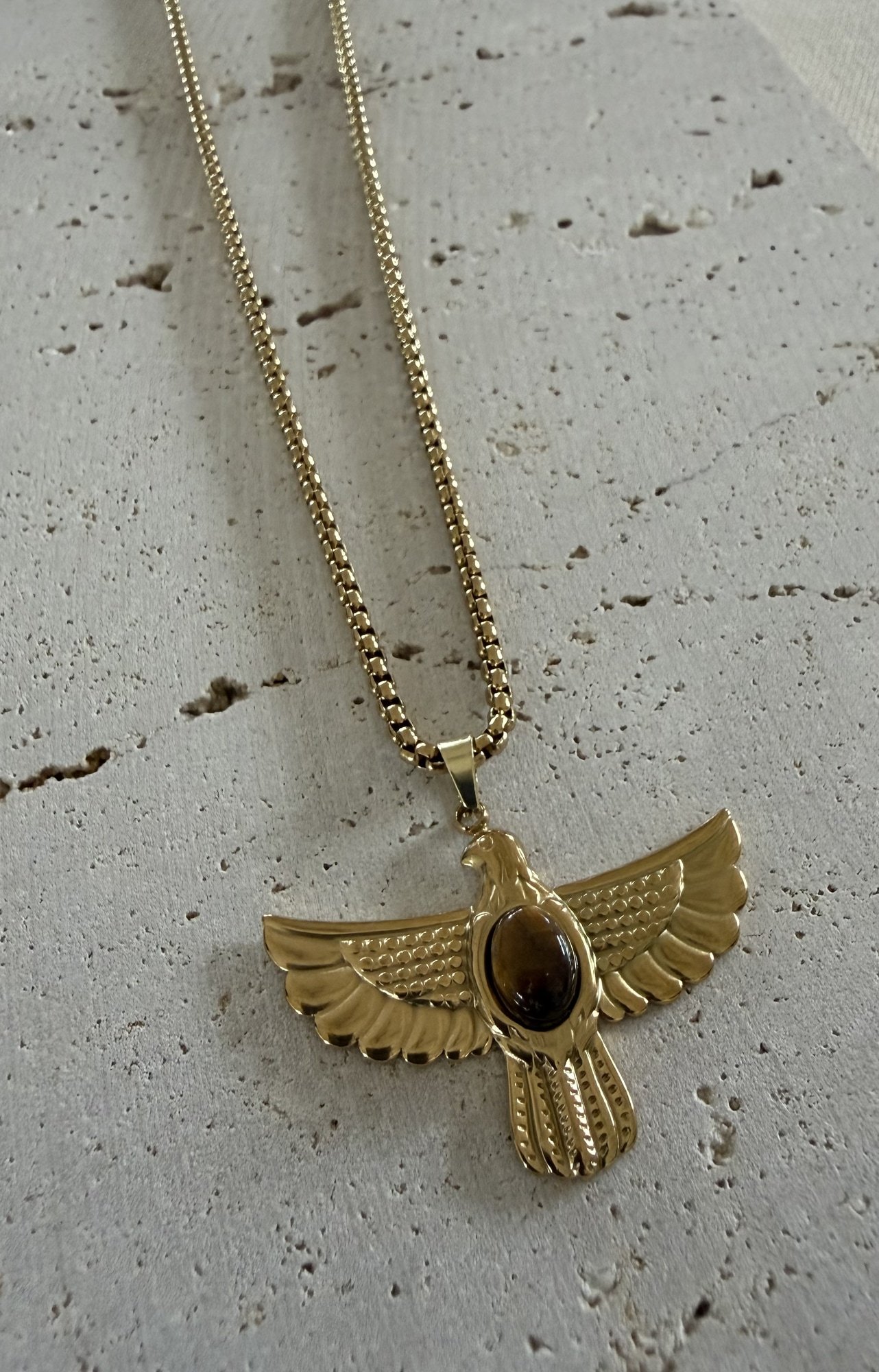 Collar AGUILA en acero y ojo de tigre