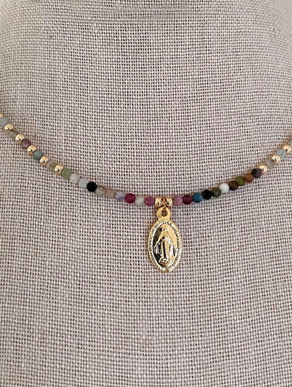 Collar MILAGROSA de piedras naturales