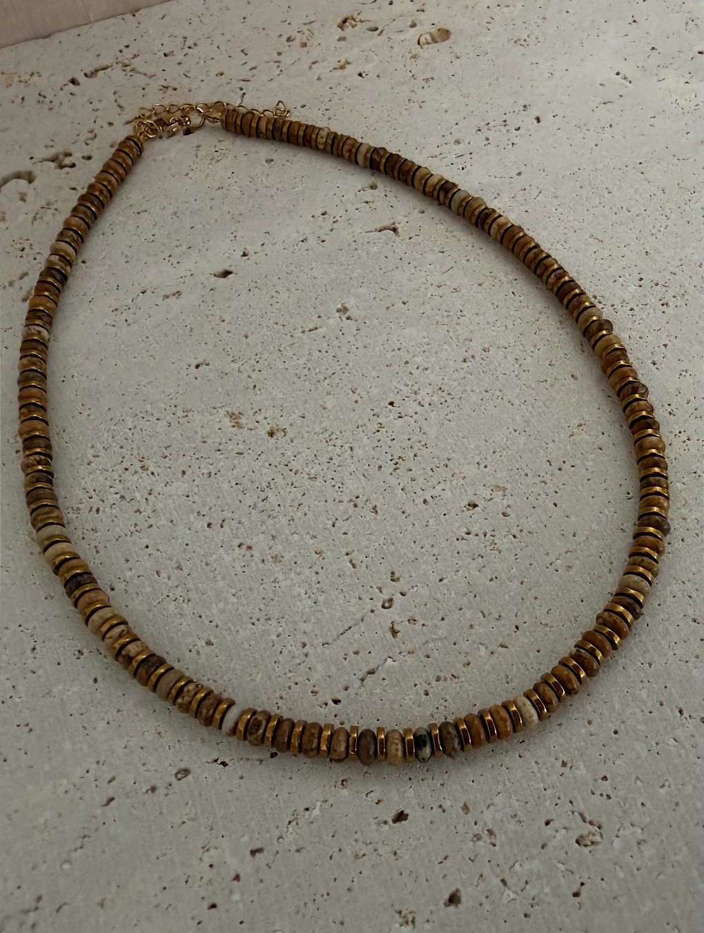 Collar AVELLANA en acero, hematita y piedras naturales