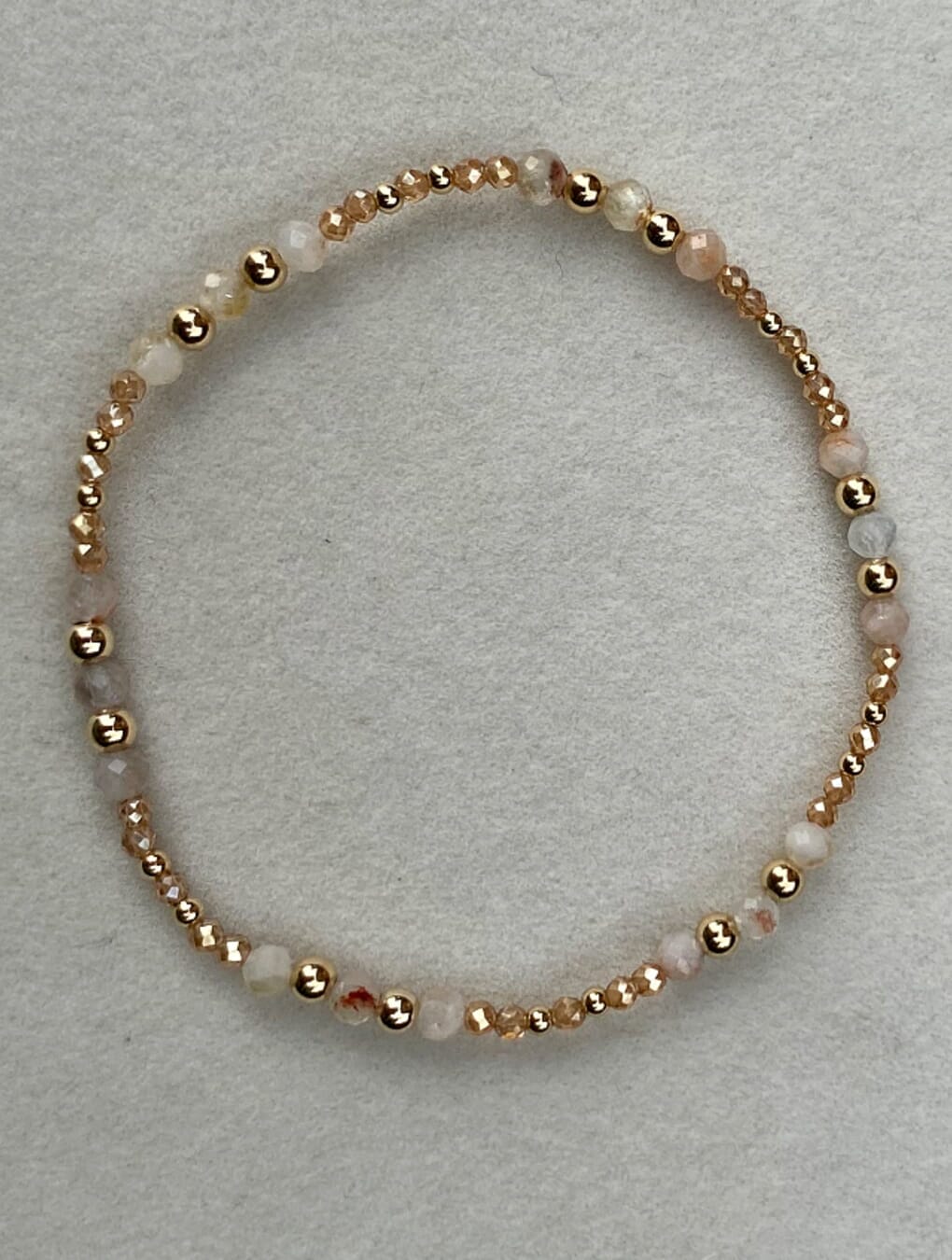 Pulsera CHARLOTTE, Goldfilled con cristal y piedras naturales