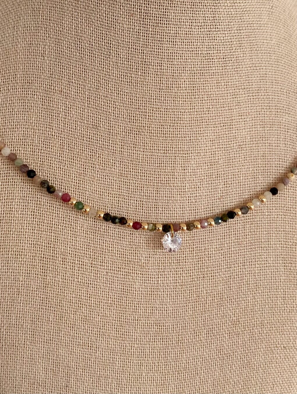 Collar ALASKA de piedras naturales
