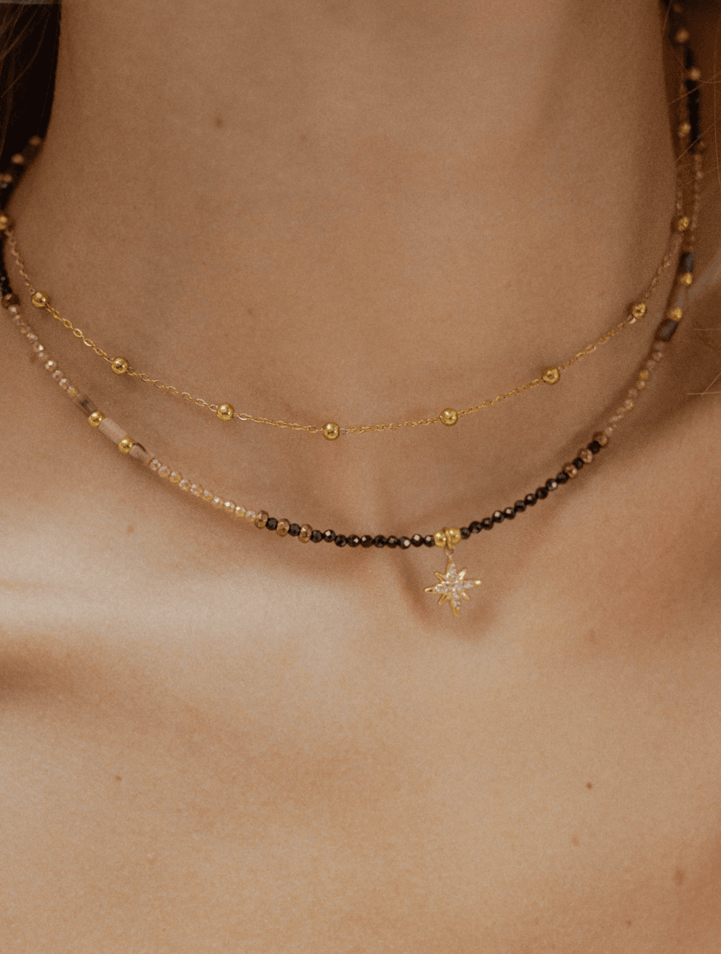 Collar RITA en acero dorado