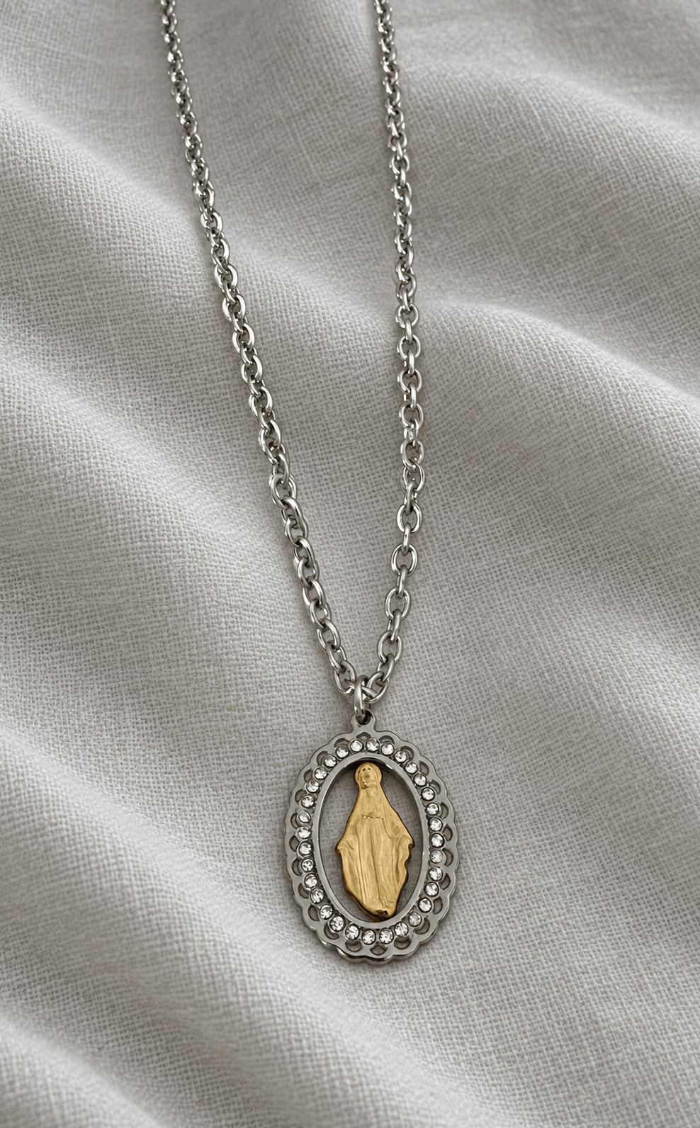 Collar SERENA en acero plateado