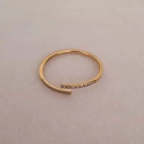 Anillo SELENE en acero dorado