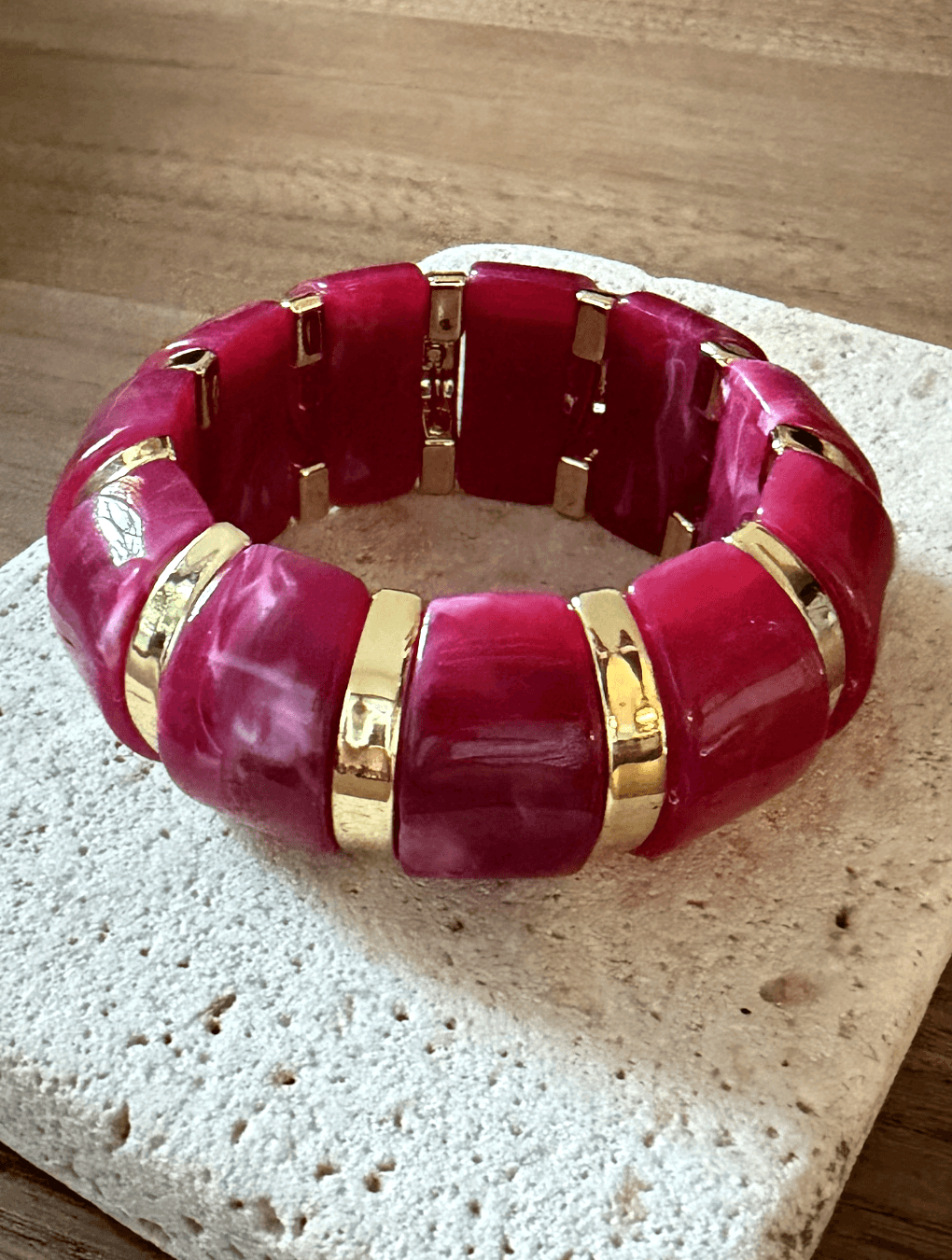 Brazalete MALIBU en acrílico