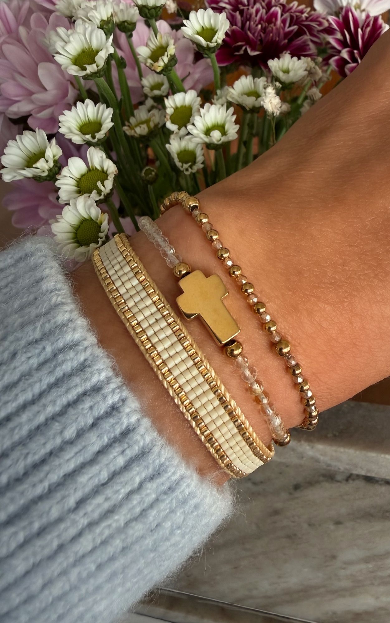 Pulsera CRUZ en acero y piedras naturales