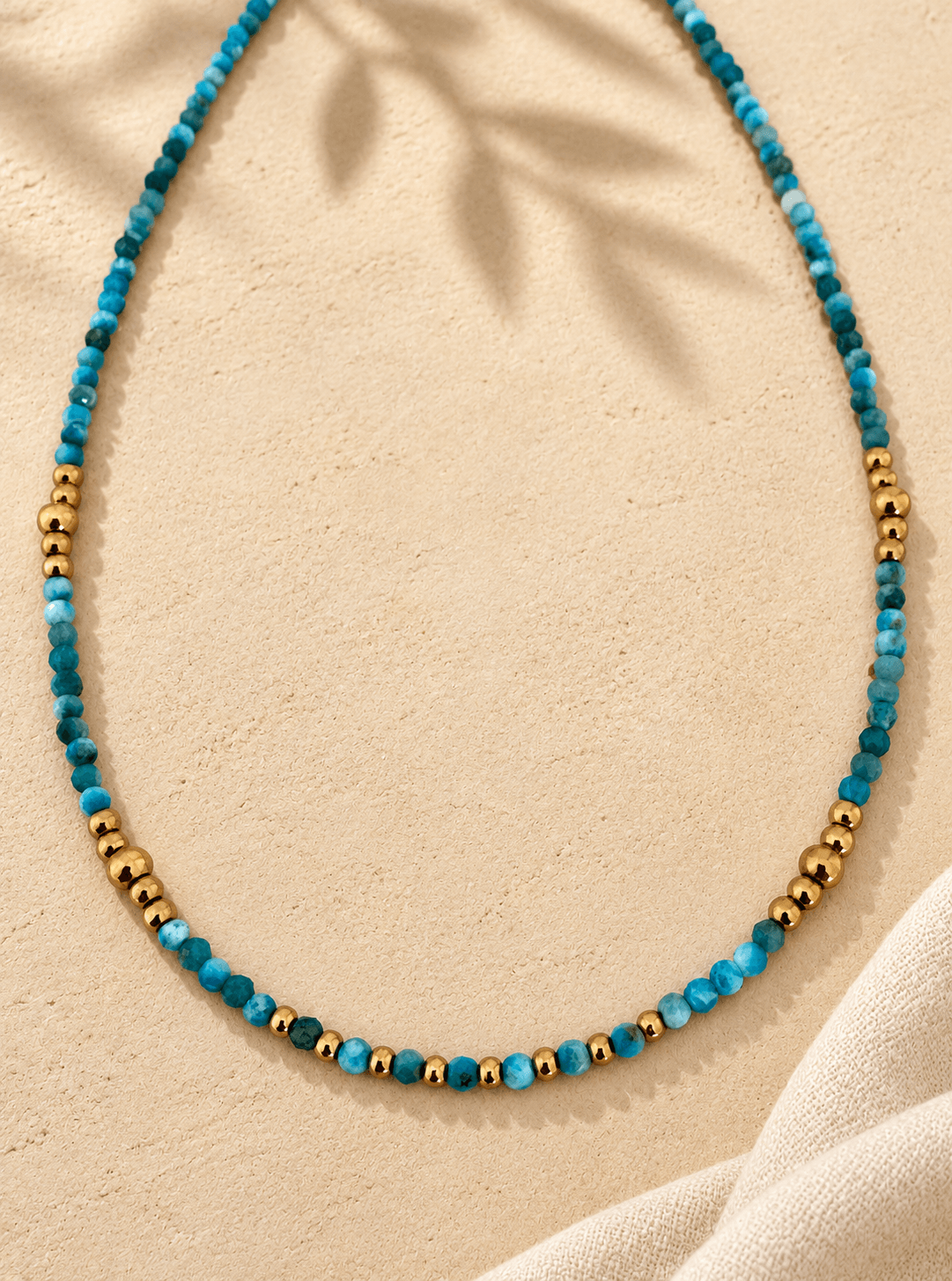 Collar AMAIA en acero y piedras naturales