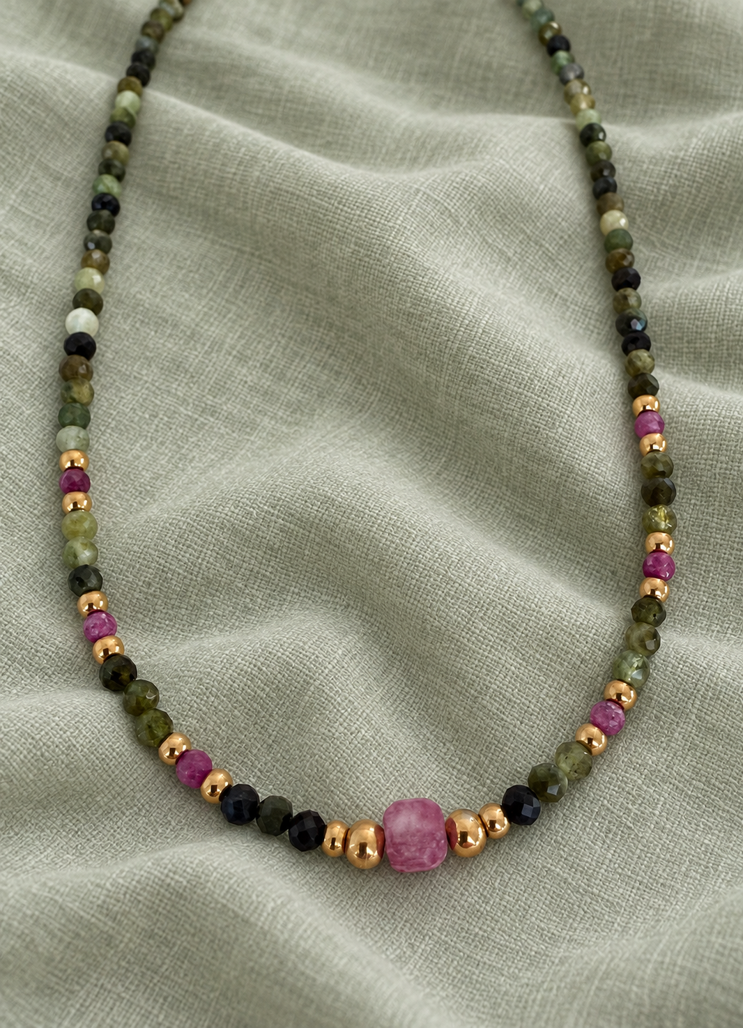 Collar FARO en acero y piedras naturales