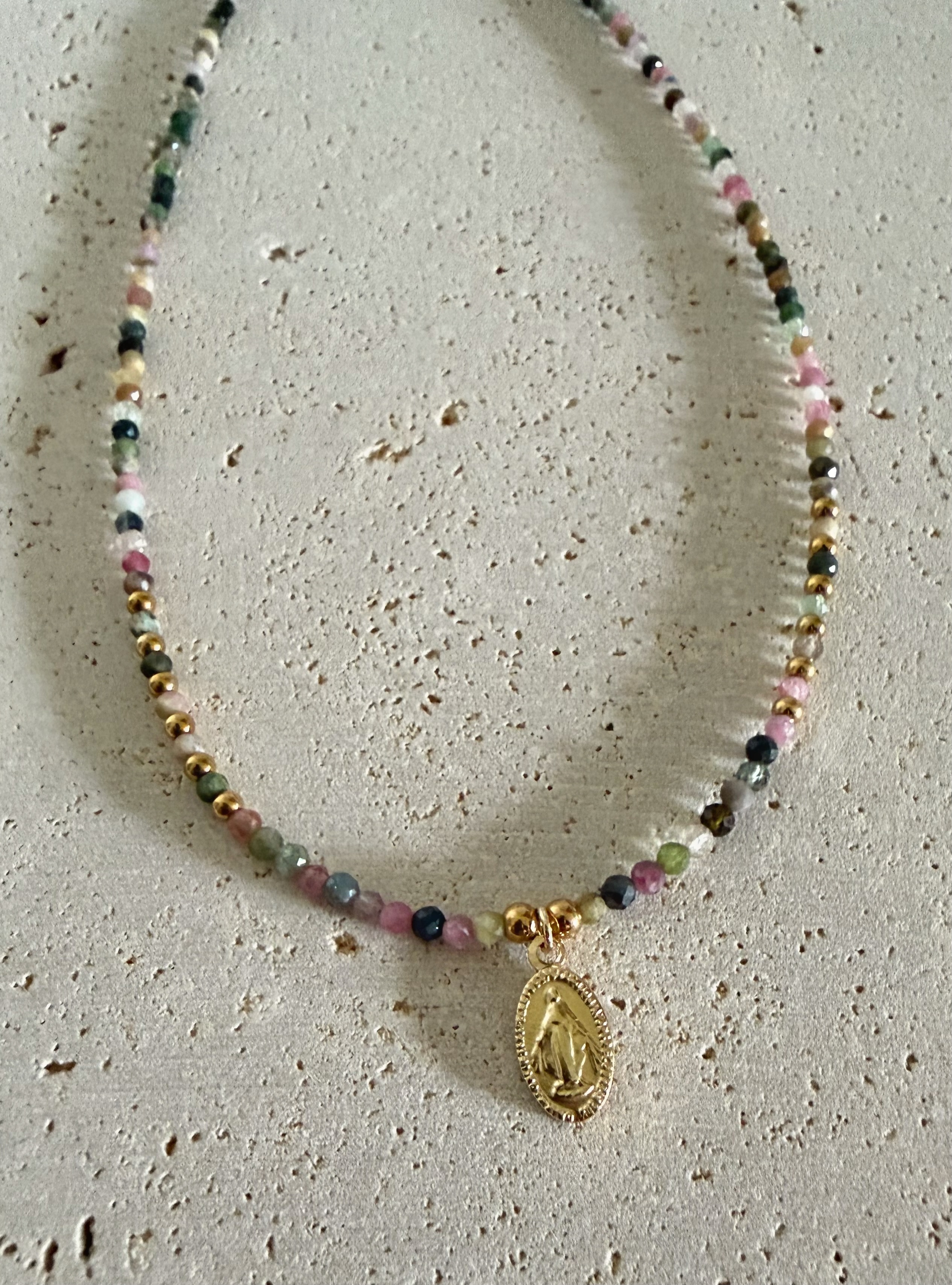 Collar MILAGROSA de piedras naturales