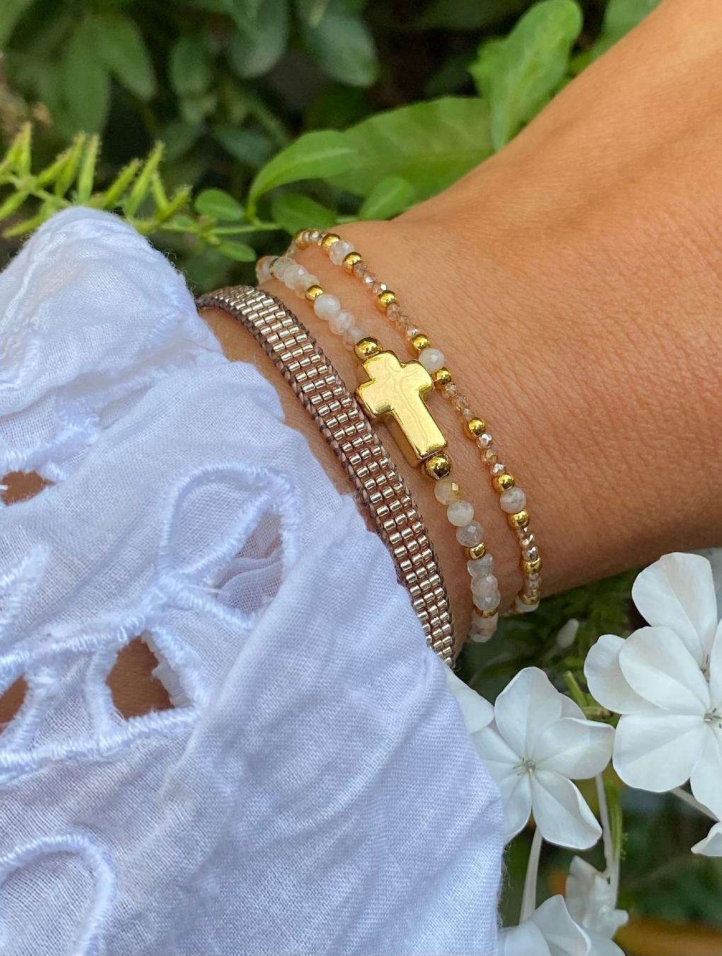Pulsera CRUZ en acero y piedras naturales