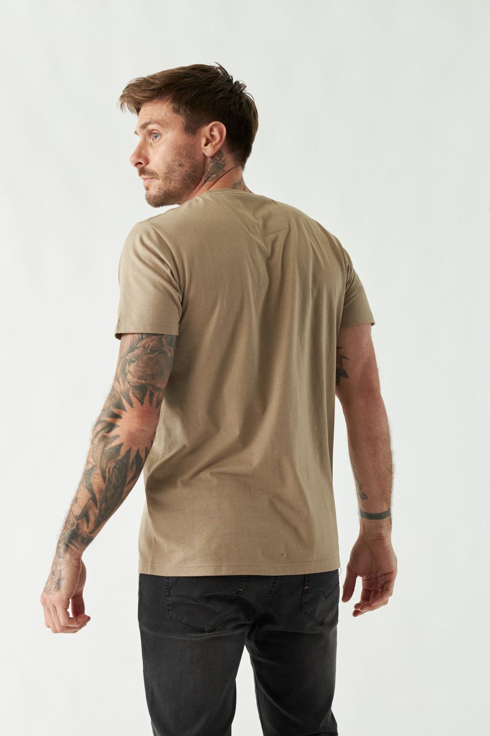 REMERA PASSET