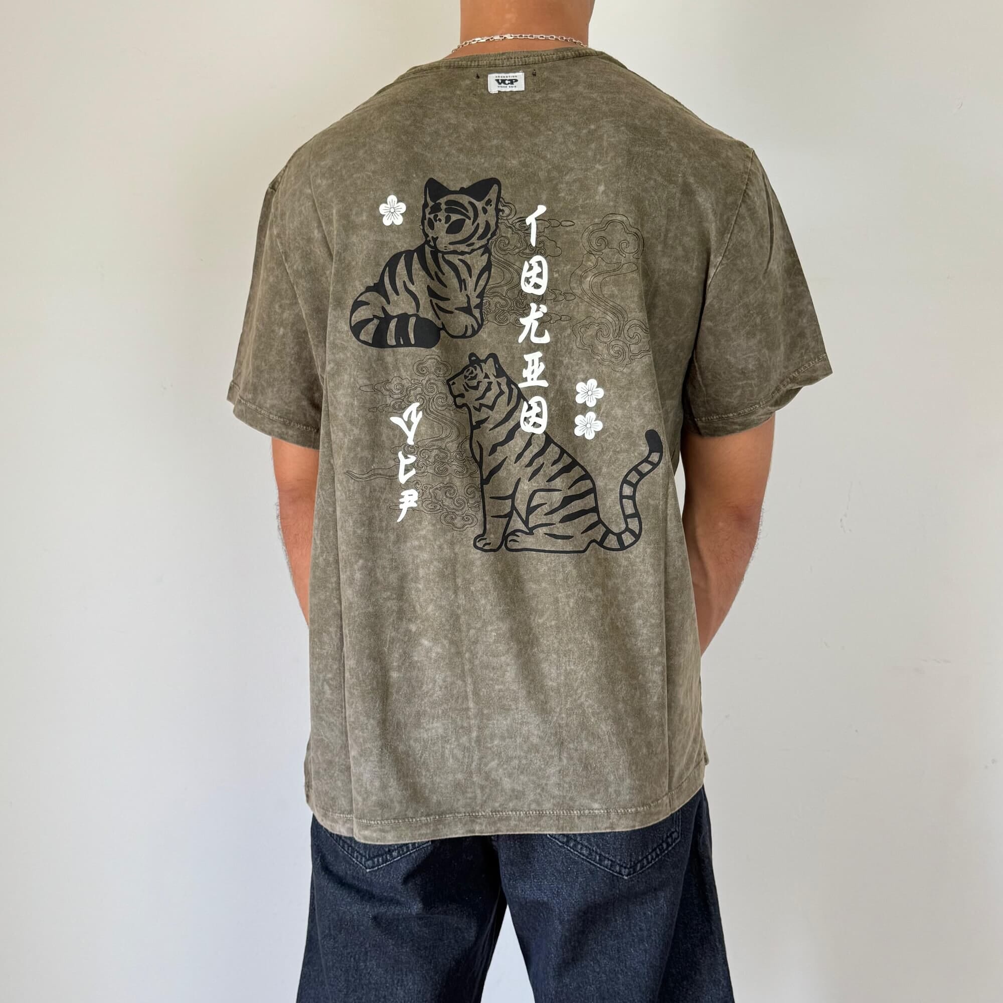 Remera db tokyo
