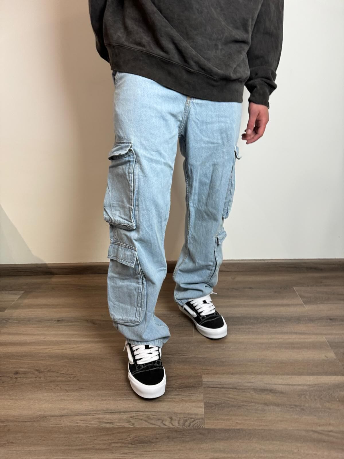 Jean cargo doble bolsillo