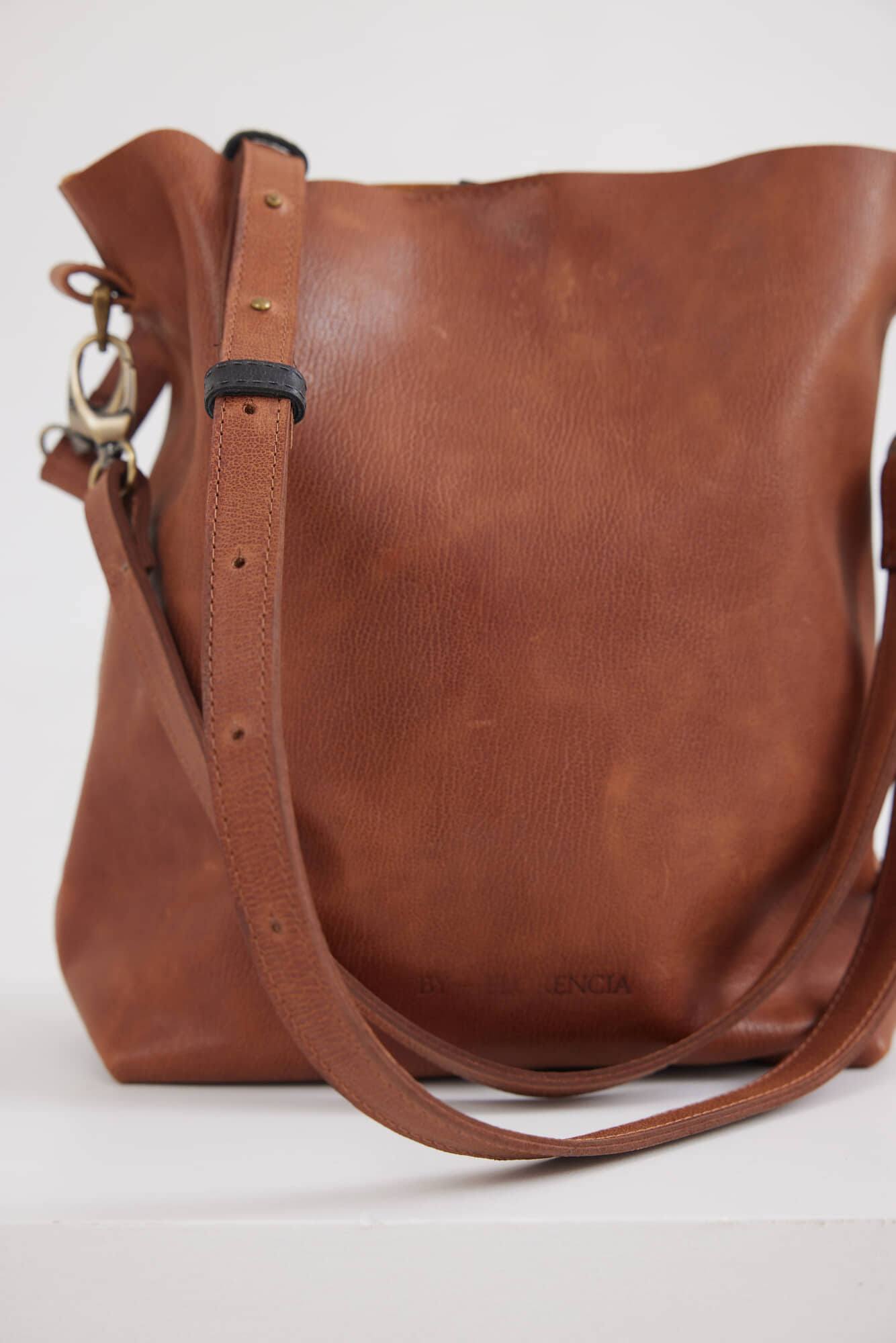 Cartera Hang