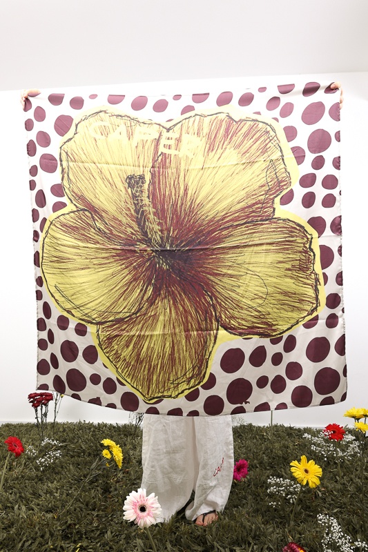 PAÑUELO BREACTEA FLOR AMARILLA